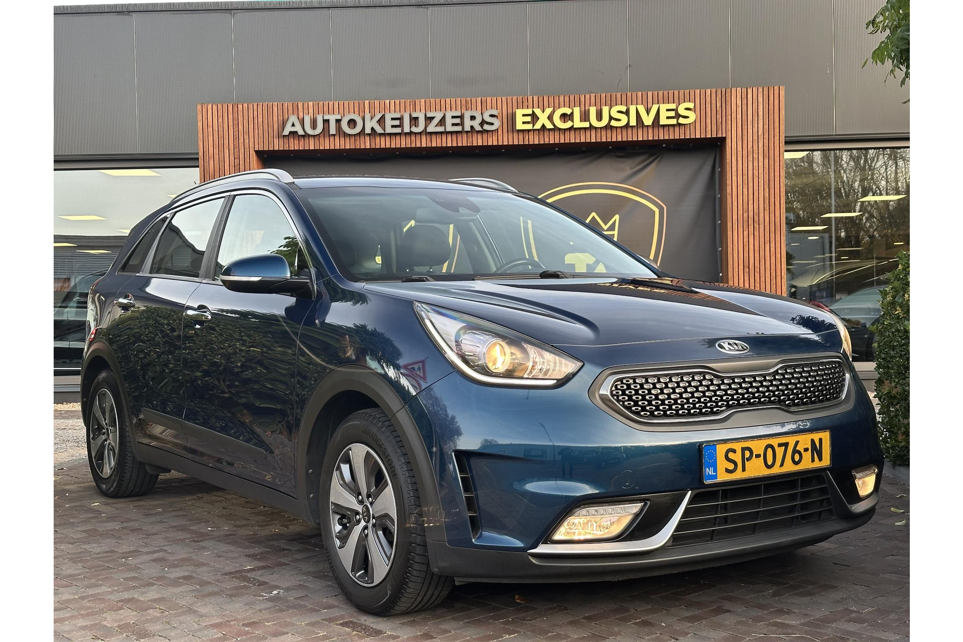 Kia Niro 1.6 GDi Hybrid DynamicLine 2018 (c3u) deep cerulean m 1