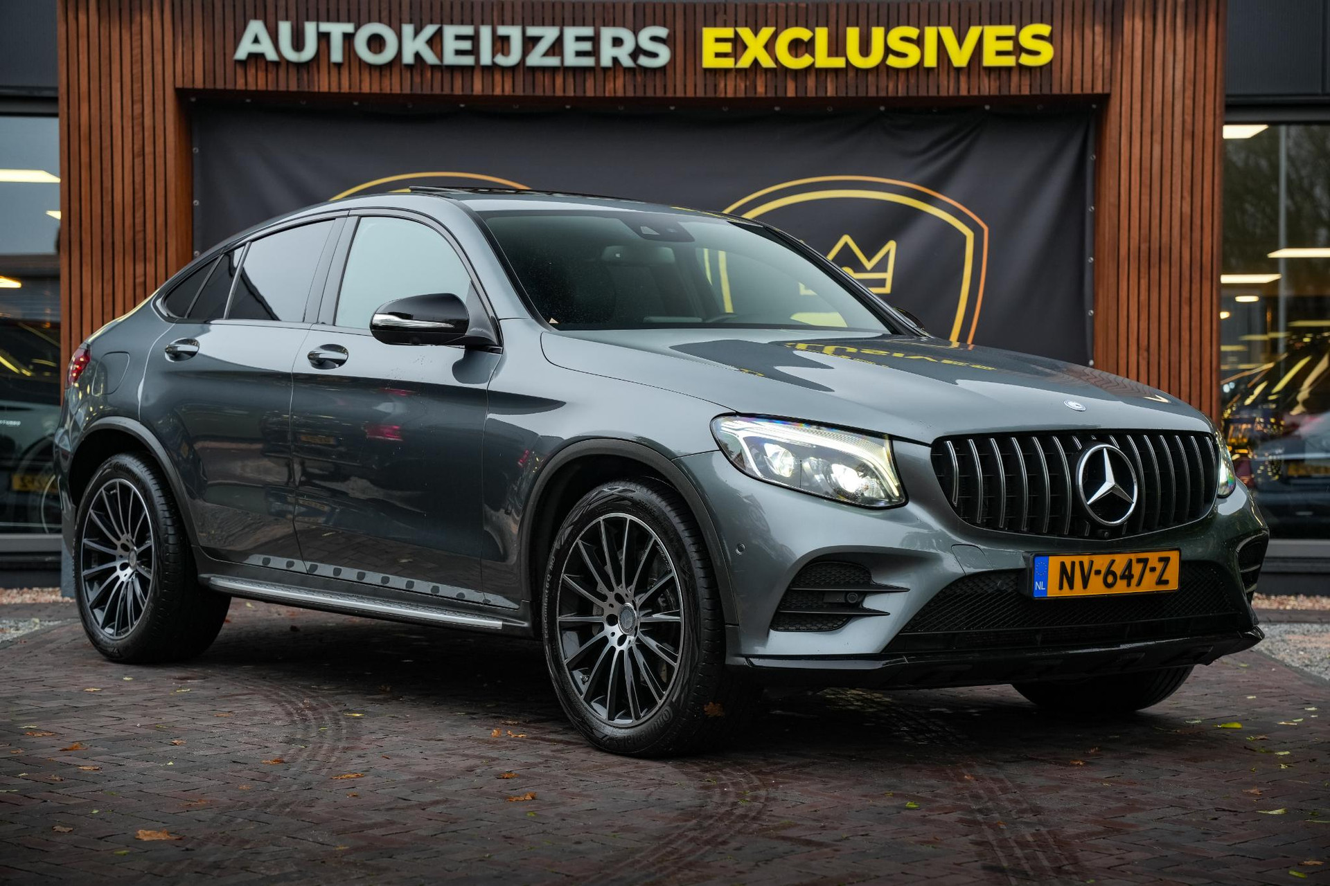 Mercedes-Benz GLC Coupé 250 4MATIC Edition 1 2017 SELENITE GRAY - METALLIC PAINT (992U) 1