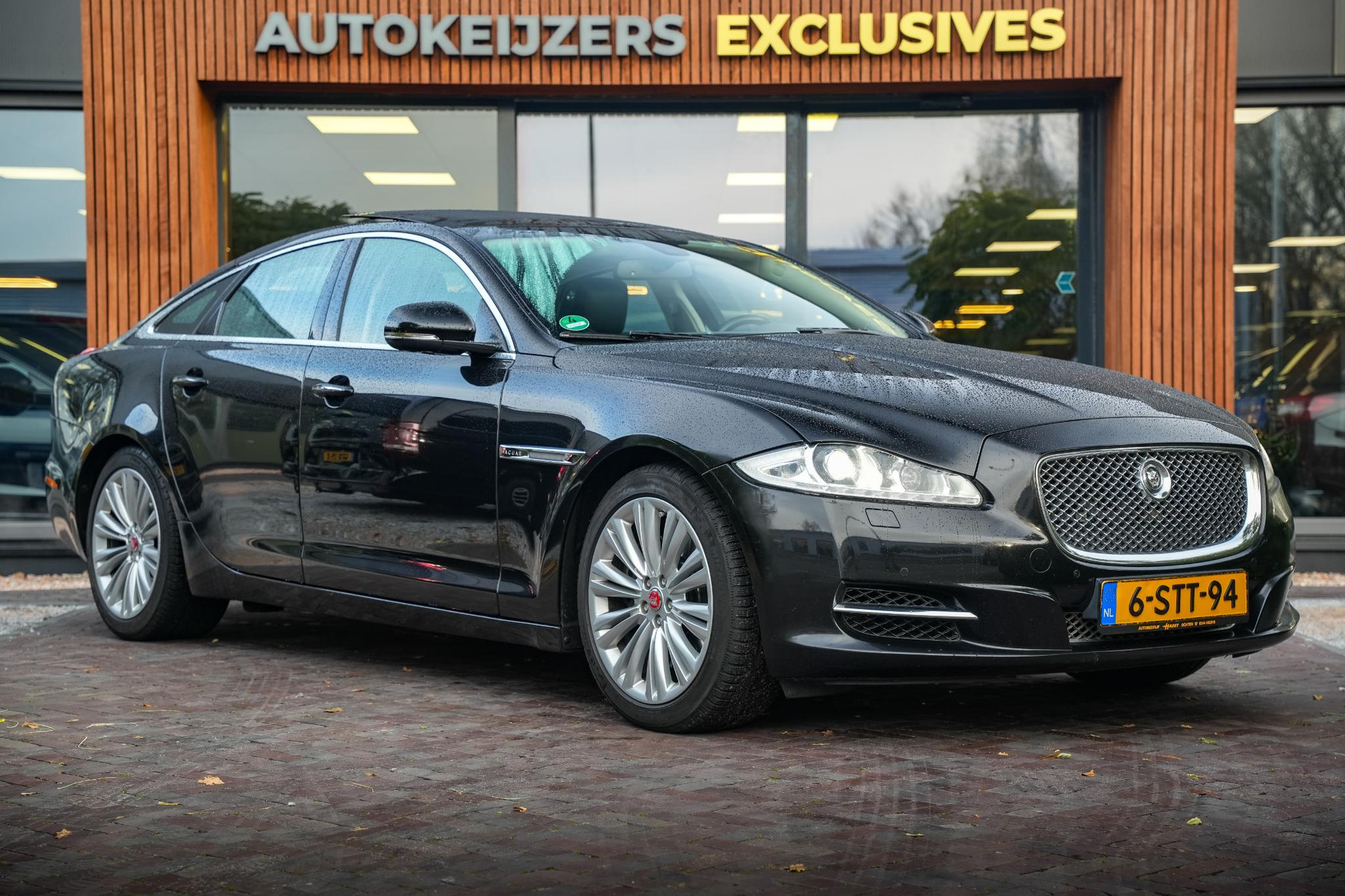 Jaguar XJ 3.0 V6D Portfolio 2013 Ultimate Black-JBC2103 (974) 1