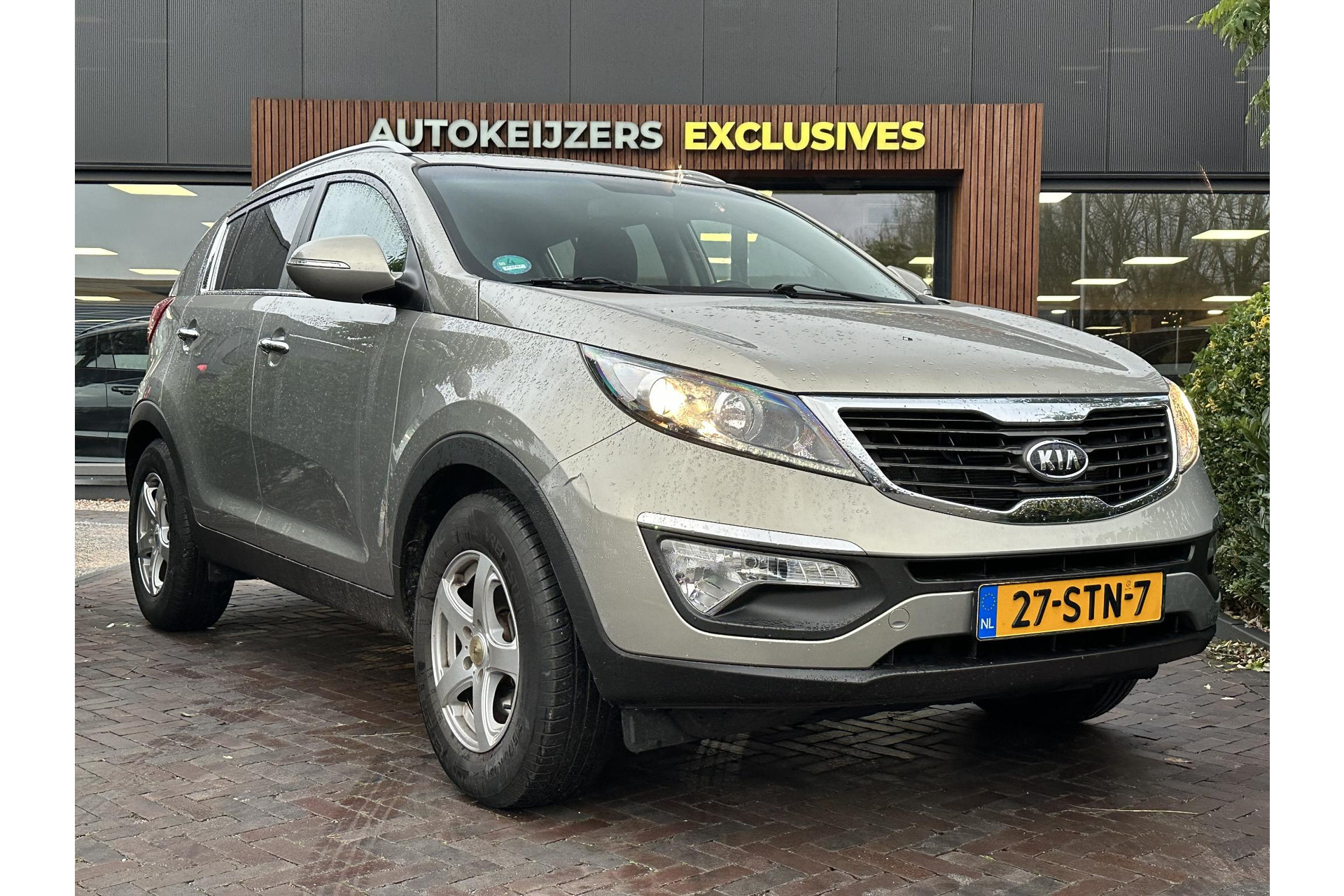 Kia Sportage 2.0 X-ecutive Plus Pack 2011 Sirius Silver Metallic (AA3) 1
