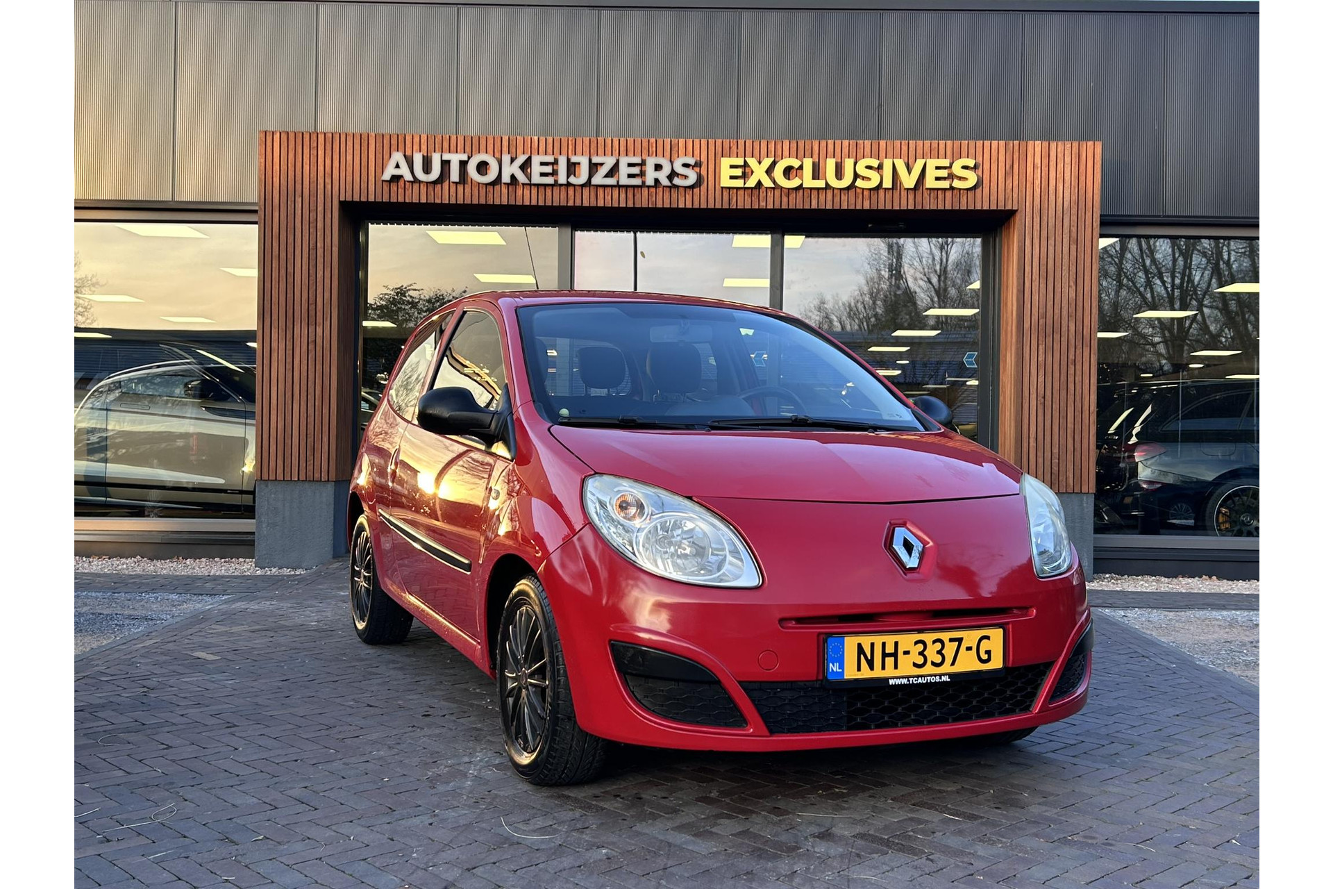 Renault Twingo 1.2 Acces 2009 RED BRISK BC (OV727) 1
