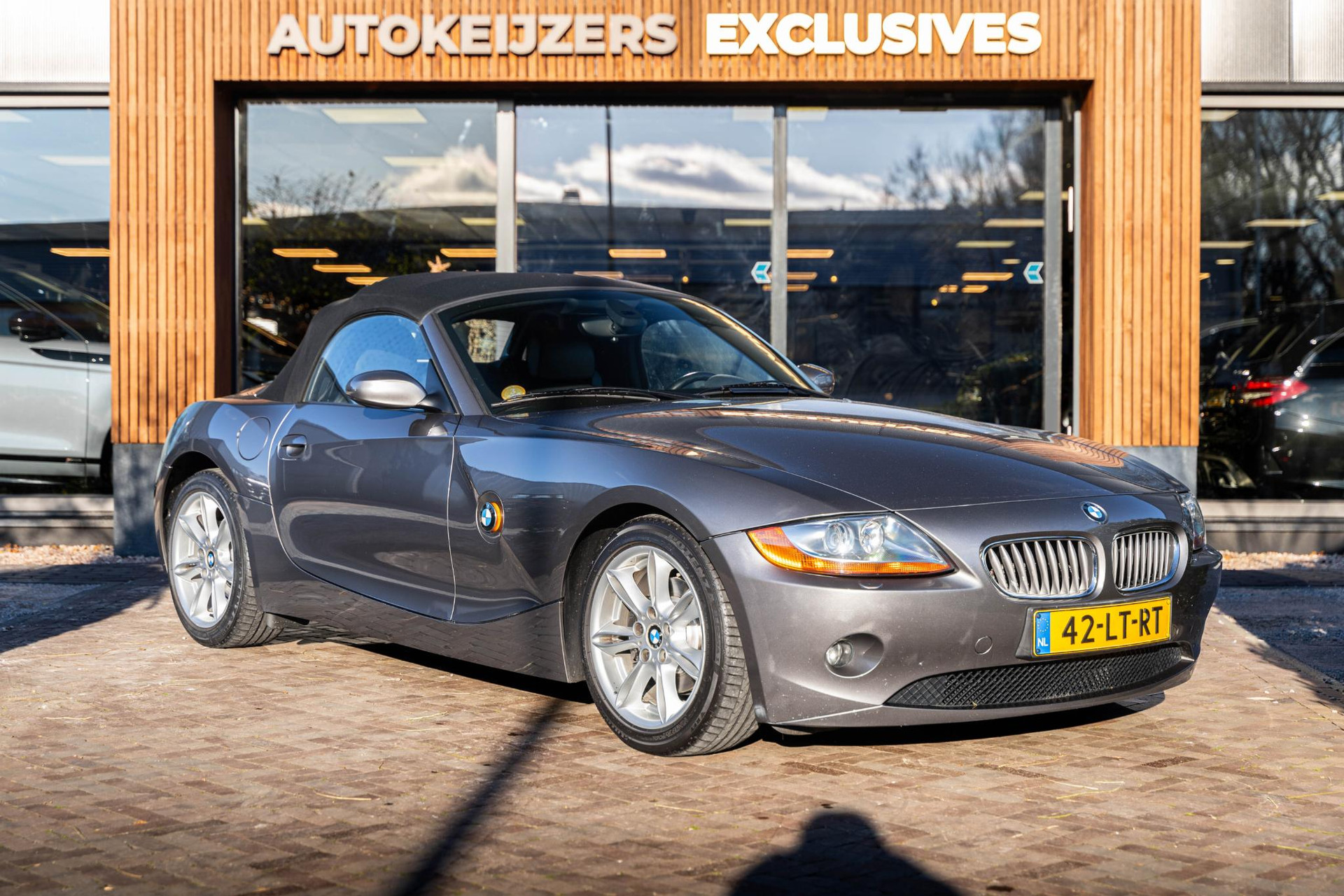 BMW Z4 Roadster 3.0i S 2003 Sterlinggrau metallic  1