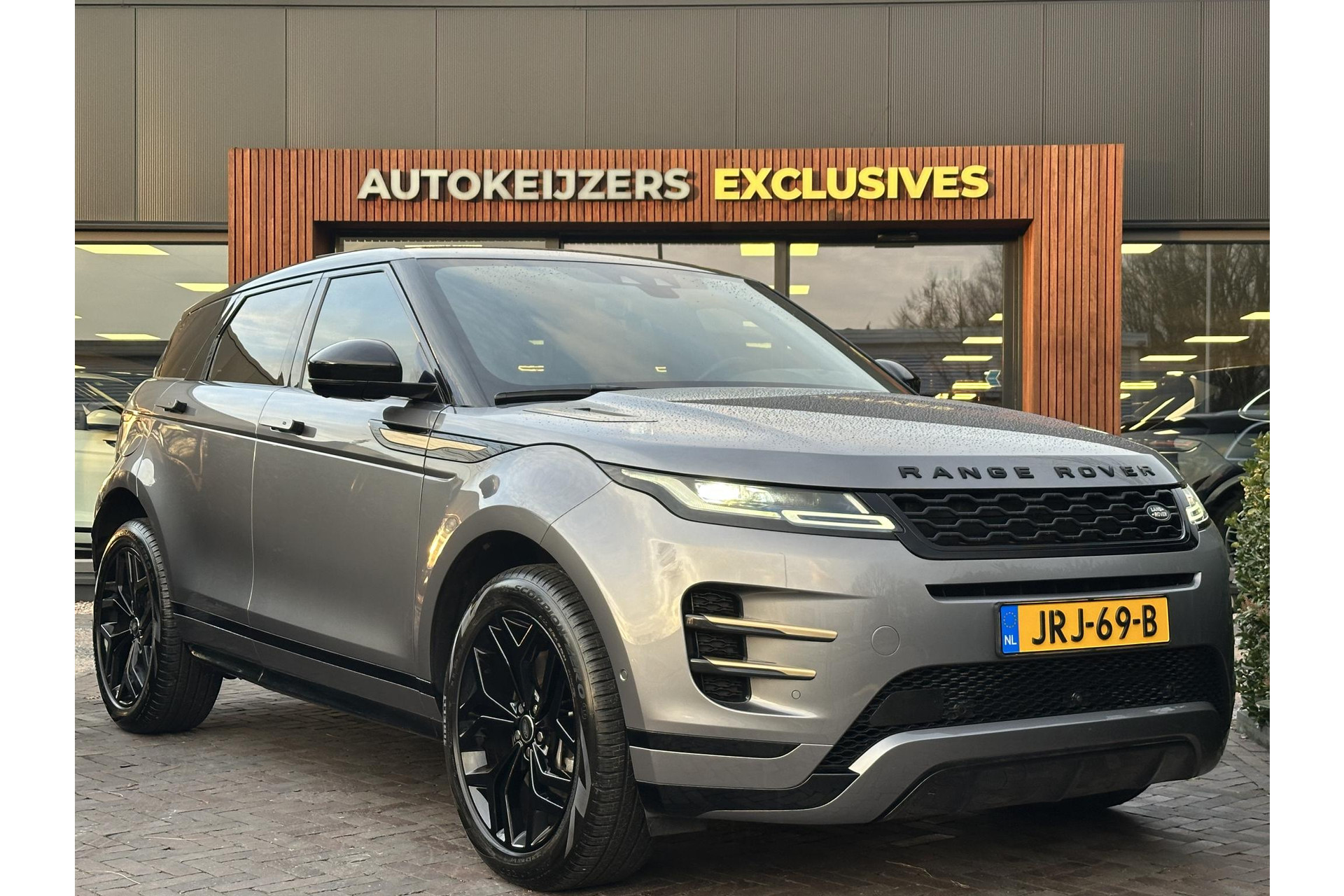 Land Rover Range Rover Evoque 2.0 P200 AWD R-Dynamic 2019 Eiger grey-JBC2409 (1DF) 1