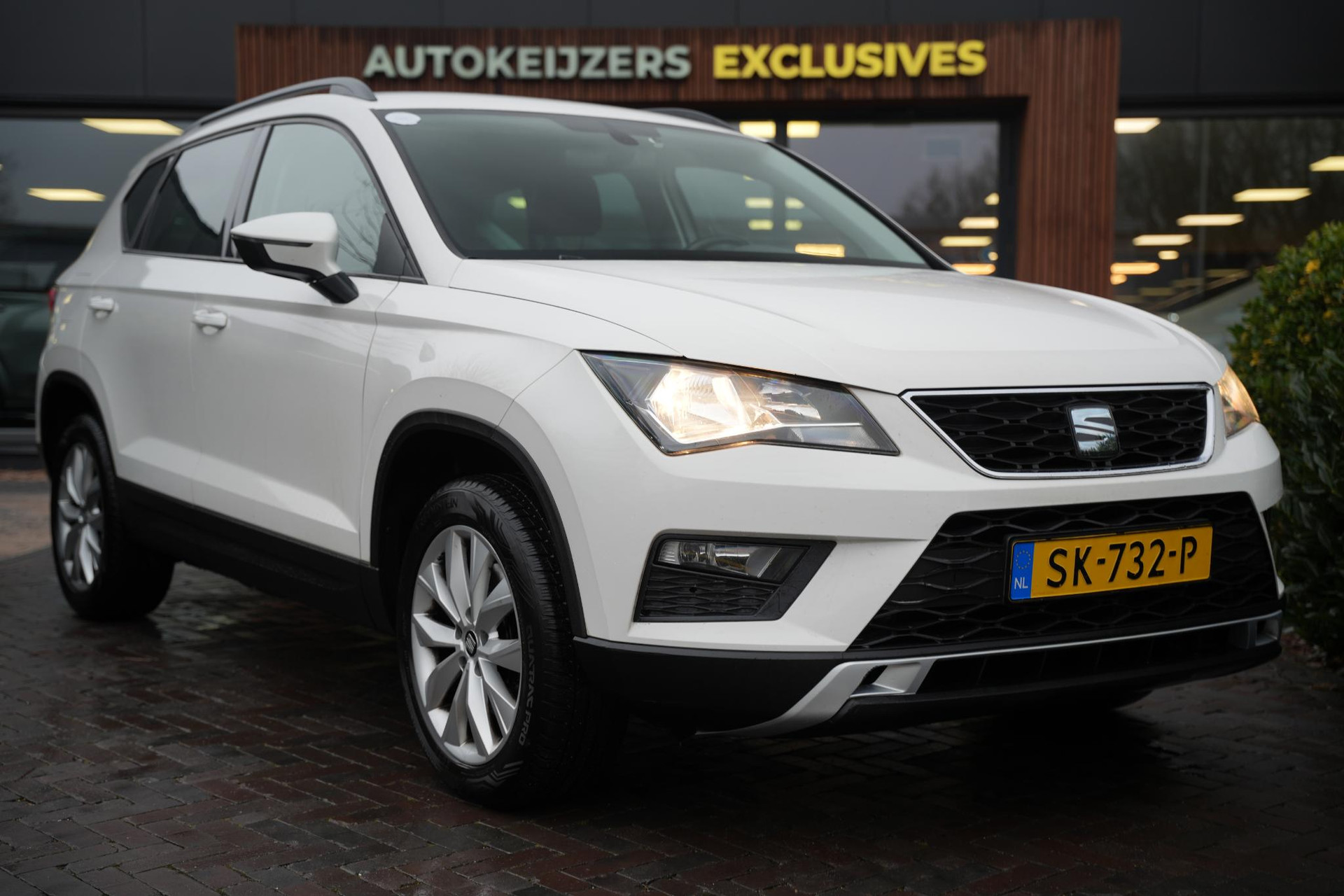 SEAT Ateca 1.4 EcoTSI Style 2018 Bila white 1