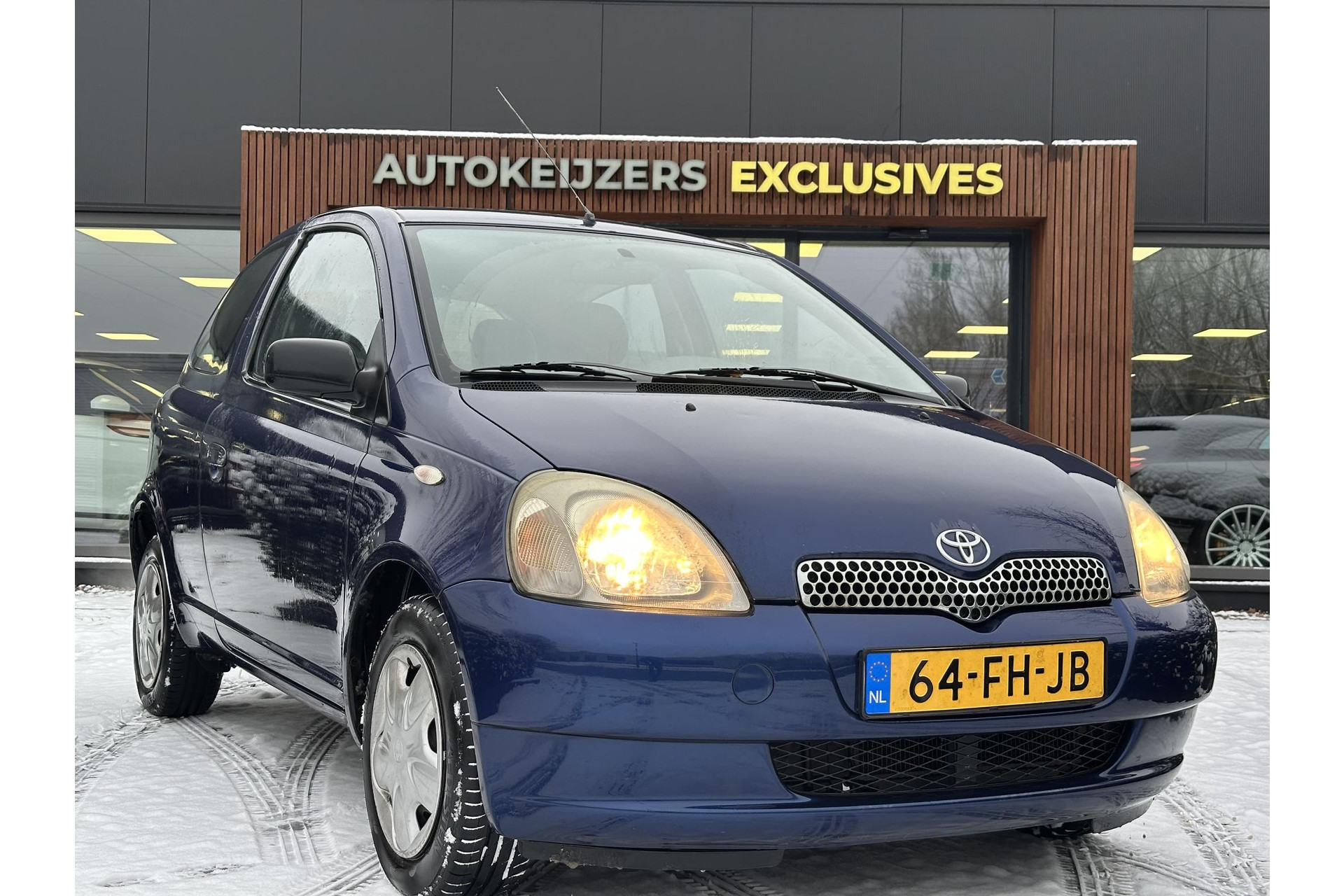Toyota Yaris 1.3-16V VVT-i Sol 2000 - 1