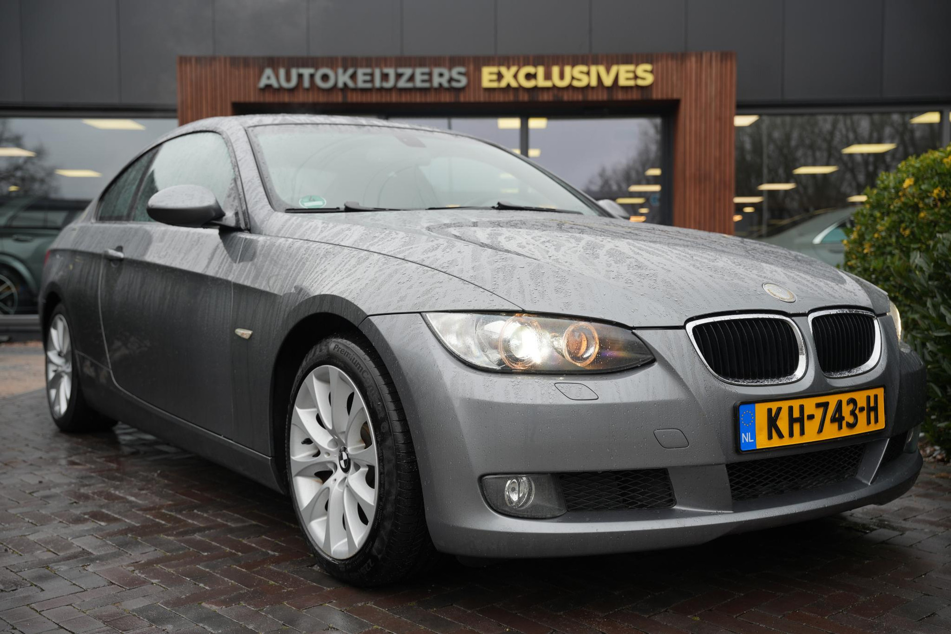 BMW 3 Serie Coupe 320i 2008 Space-grey metallic (A52) 1