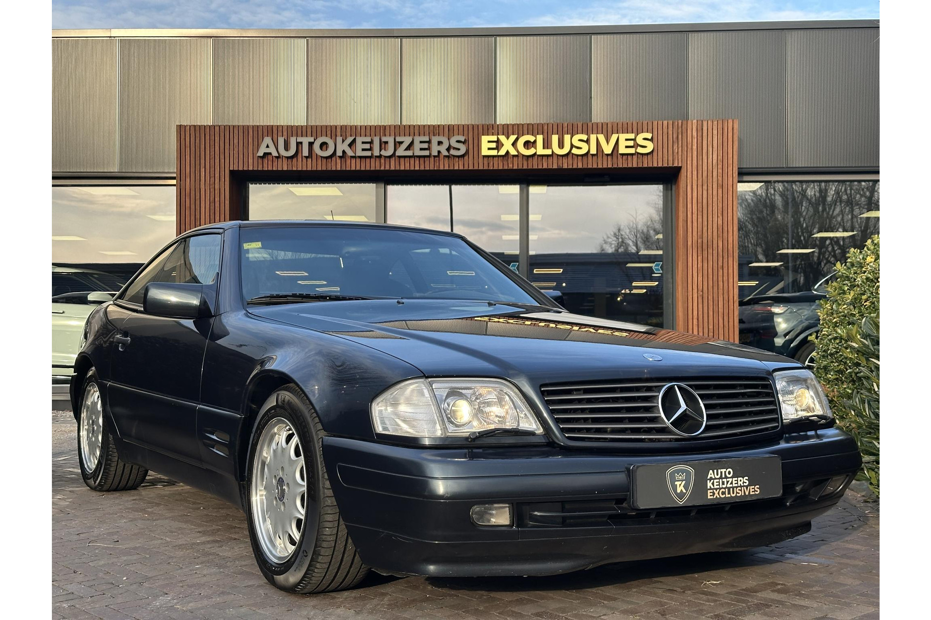 Mercedes-Benz SL-Klasse Cabrio 500 1996 GREEN BLACK METALLIC (189U) 1
