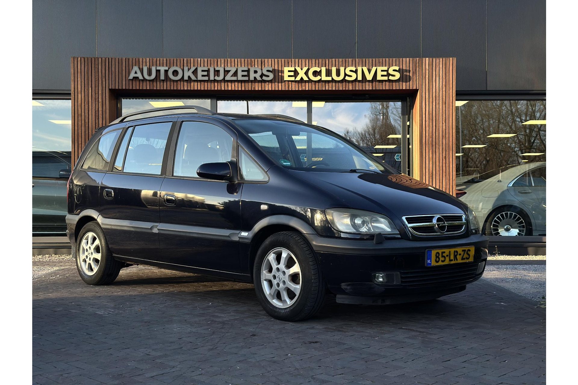 Opel Zafira 2.2-16V Elegance 2003 Saturn blue (4BU) 1