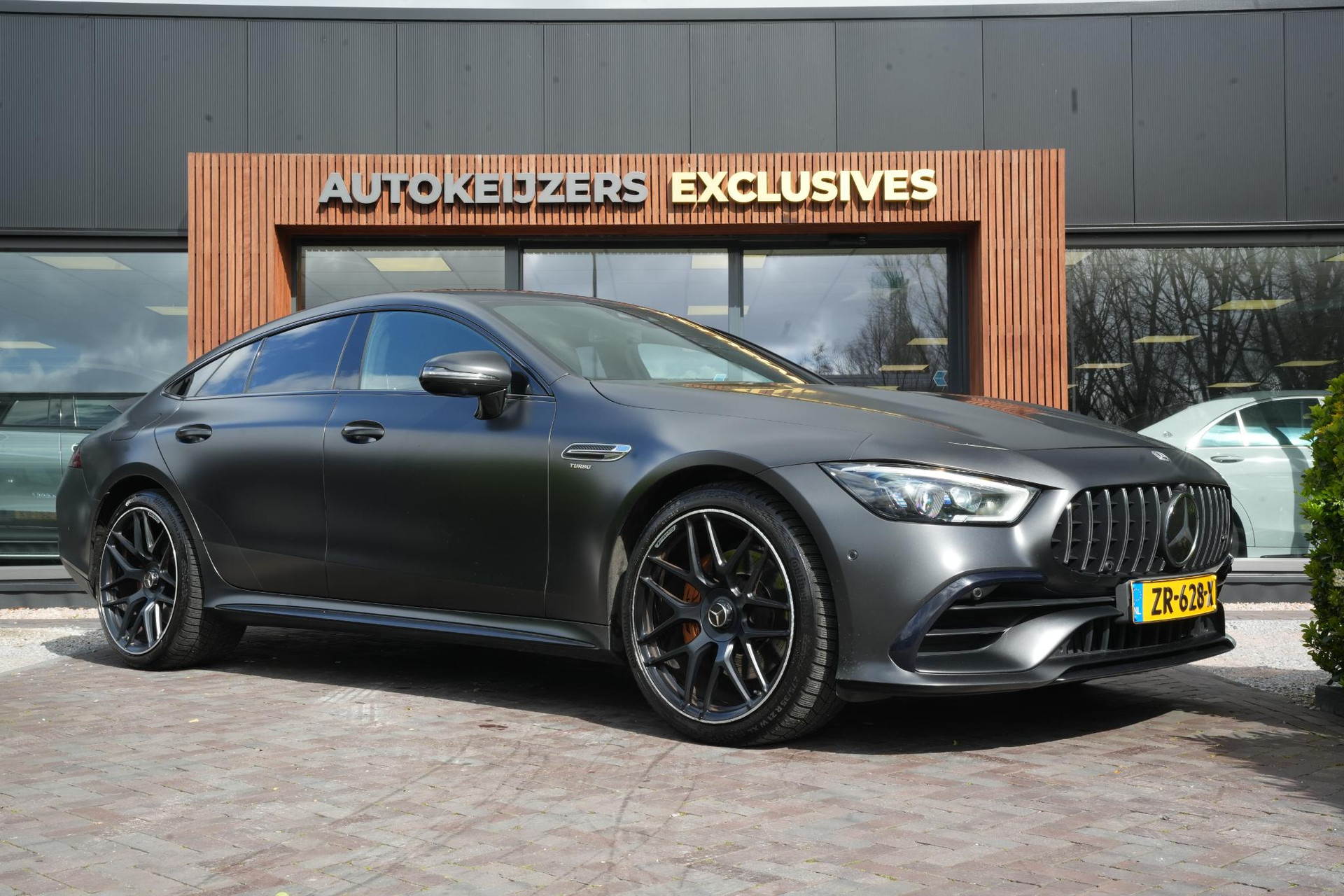 Mercedes-Benz AMG GT 4-Door Coupe AMG 43 Premium Plus 2019 Graphite gray - magno paintwork (818U) 1