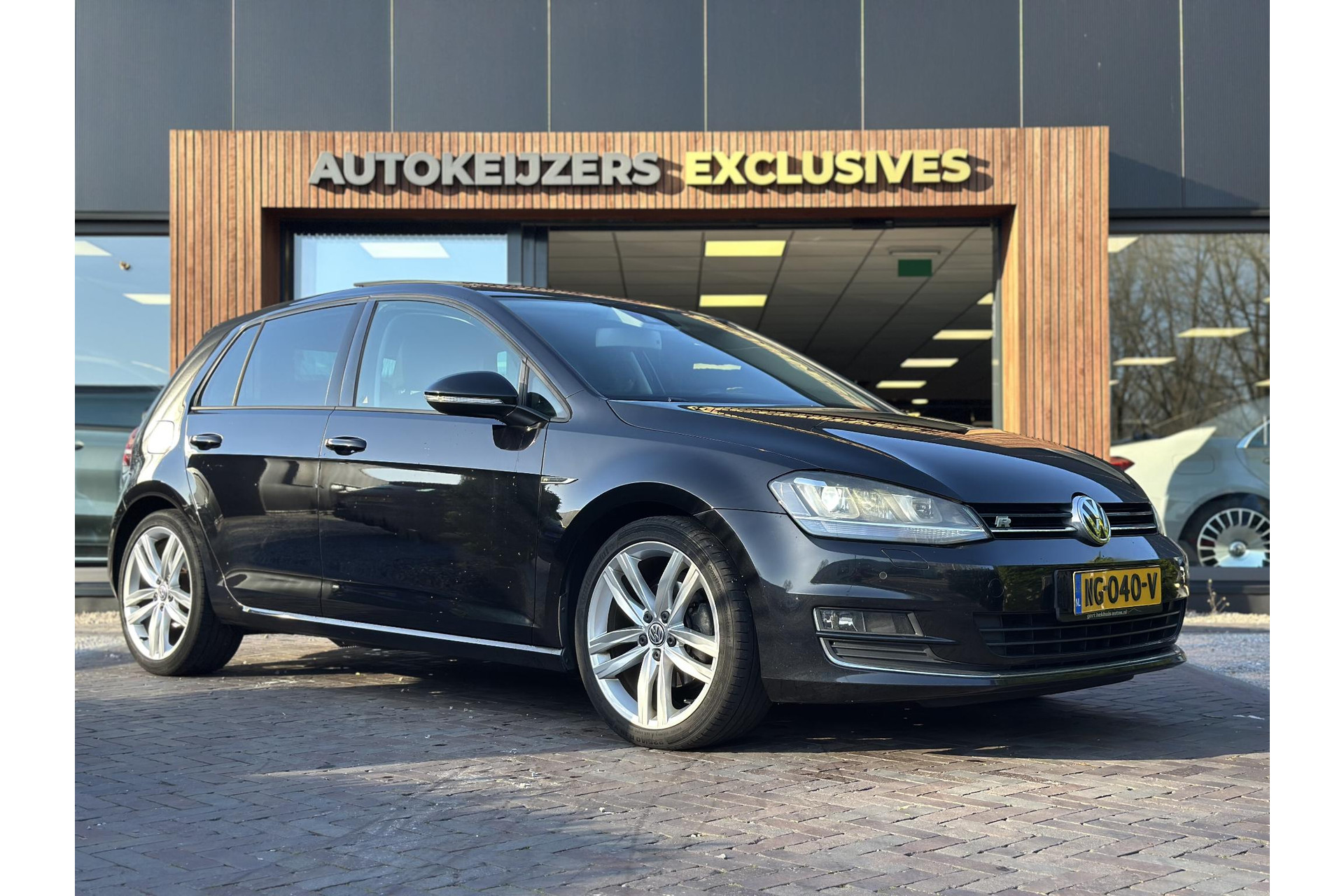 Volkswagen Golf 1.4 TSI ACT R Editie 2016  1