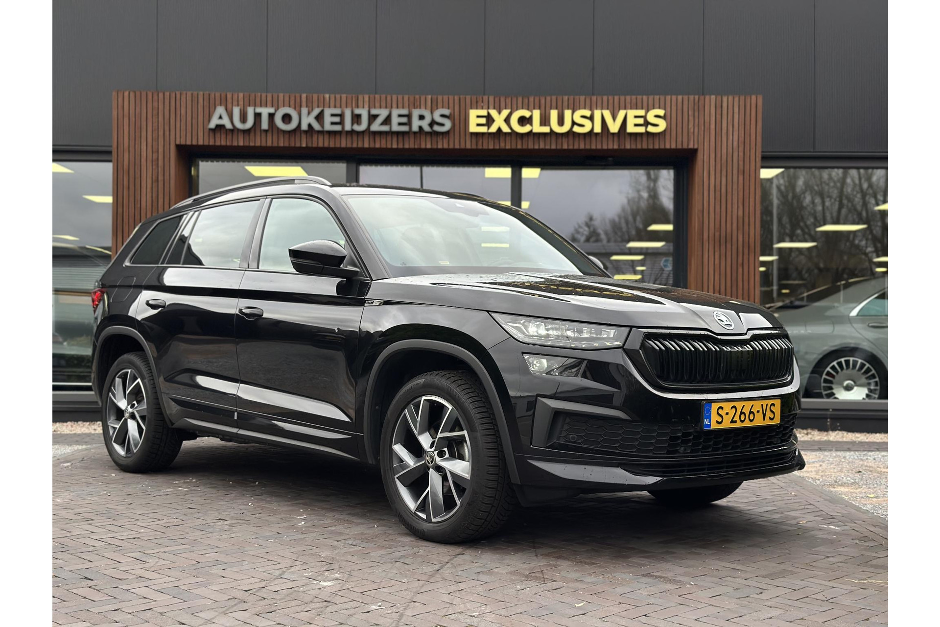 Škoda Kodiaq 1.5 TSI Sportline Business 2023 Black magic 1