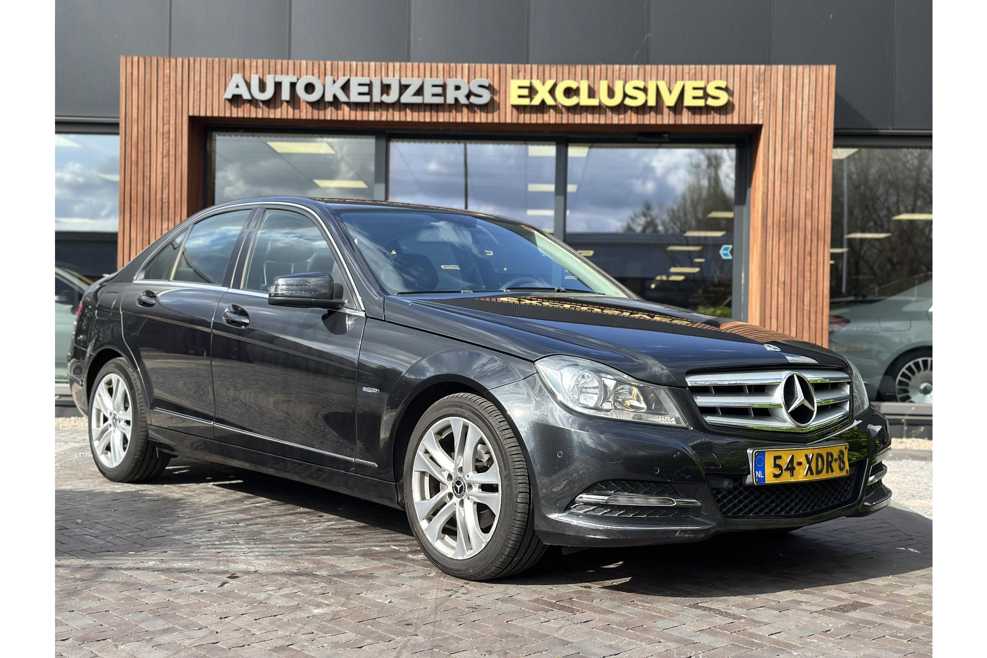 Mercedes-Benz C-Klasse 180 Business Class Avantgarde 2012 MAGNETITE BLACK - METALLIC FINISH (183U) 1