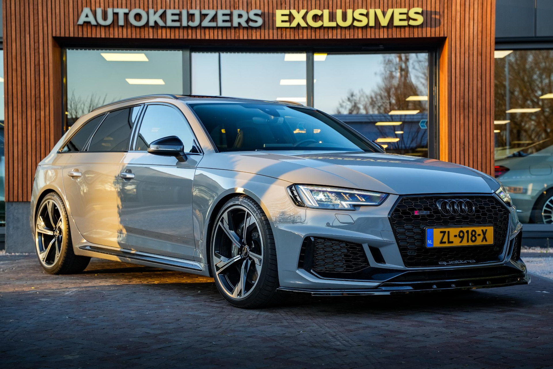 Audi A4 Avant 2.9 TFSI RS 4 quattro 2018 Nardo grey (T3) 1