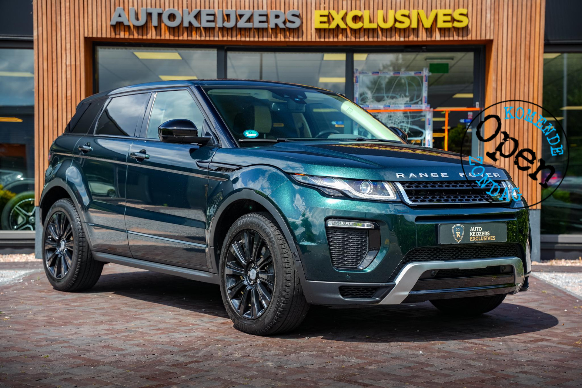 Land Rover Range Rover Evoque 2.0 Si4 SE Dynamic 2016 AINTREE GREEN 1