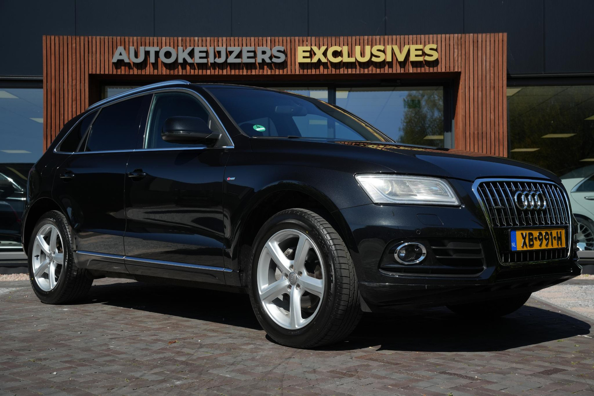 Audi Q5 2.0 TFSI quattro S Edition 2012 Phantom black pearl effect (L8) 1