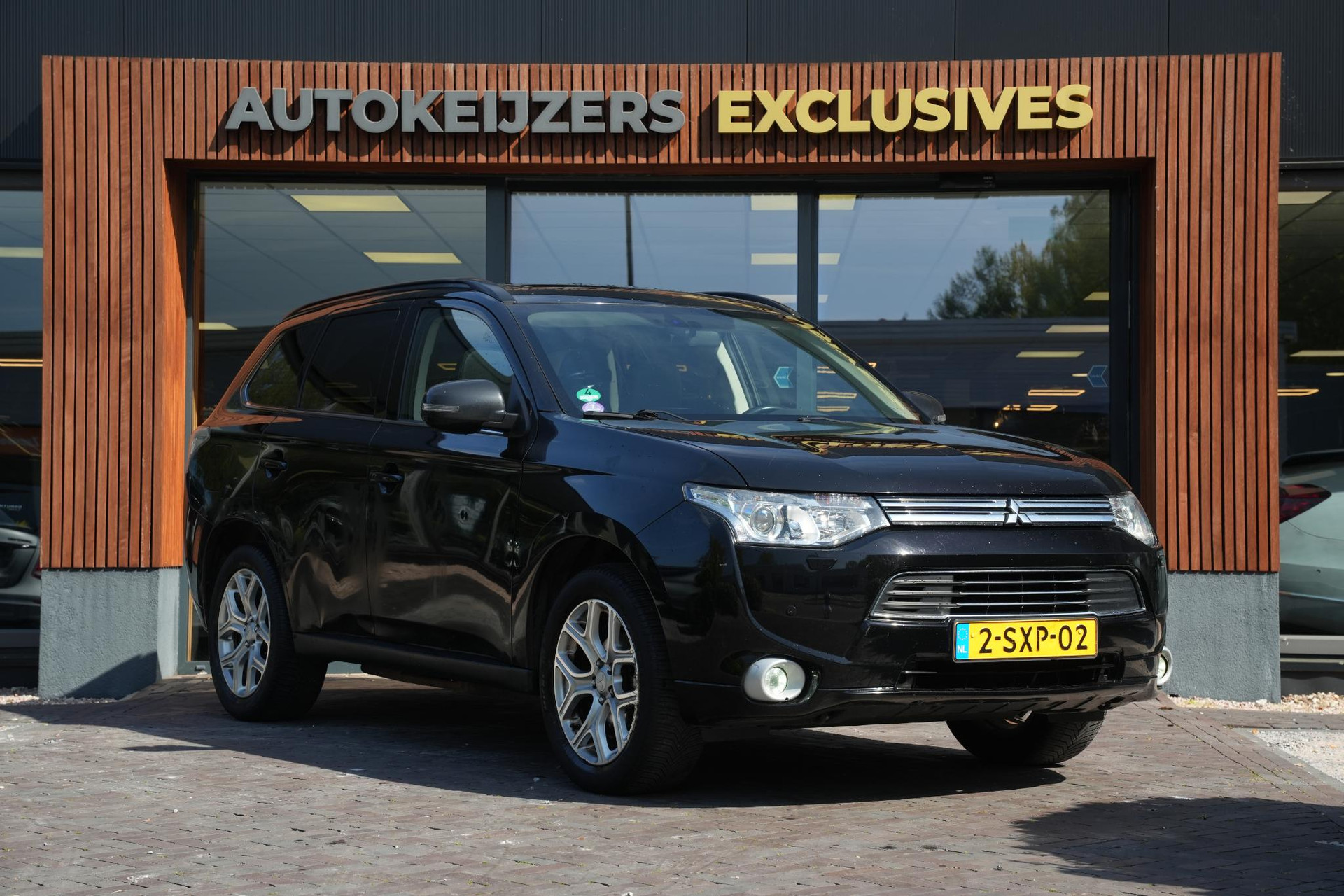 Mitsubishi Outlander 2.0 PHEV instyle 2013 Amethyst black p 1