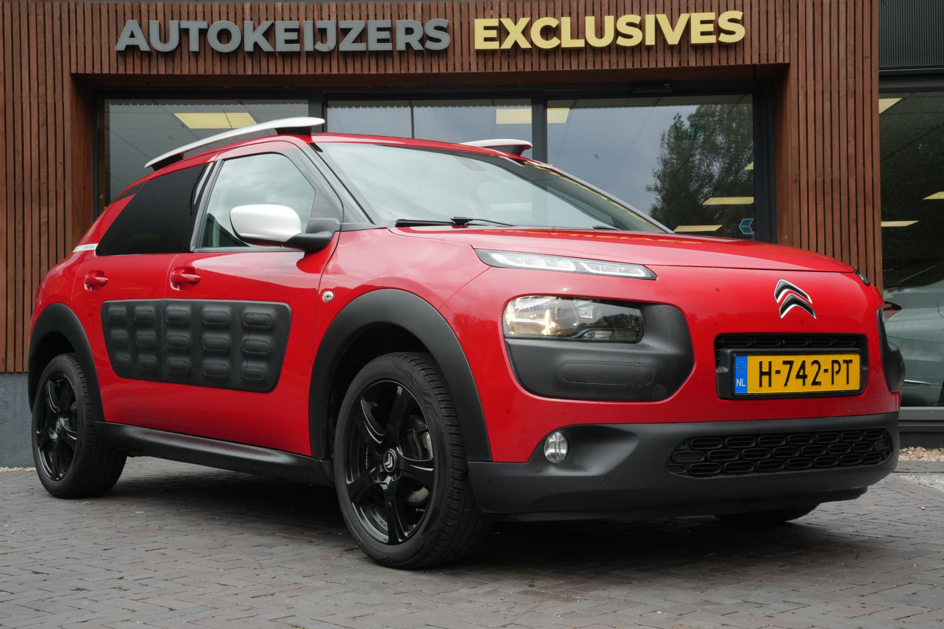 Citroën C4 Cactus 1.2 PureTech One-Tone 2018 PAINT ADEN RED (KKN) 1