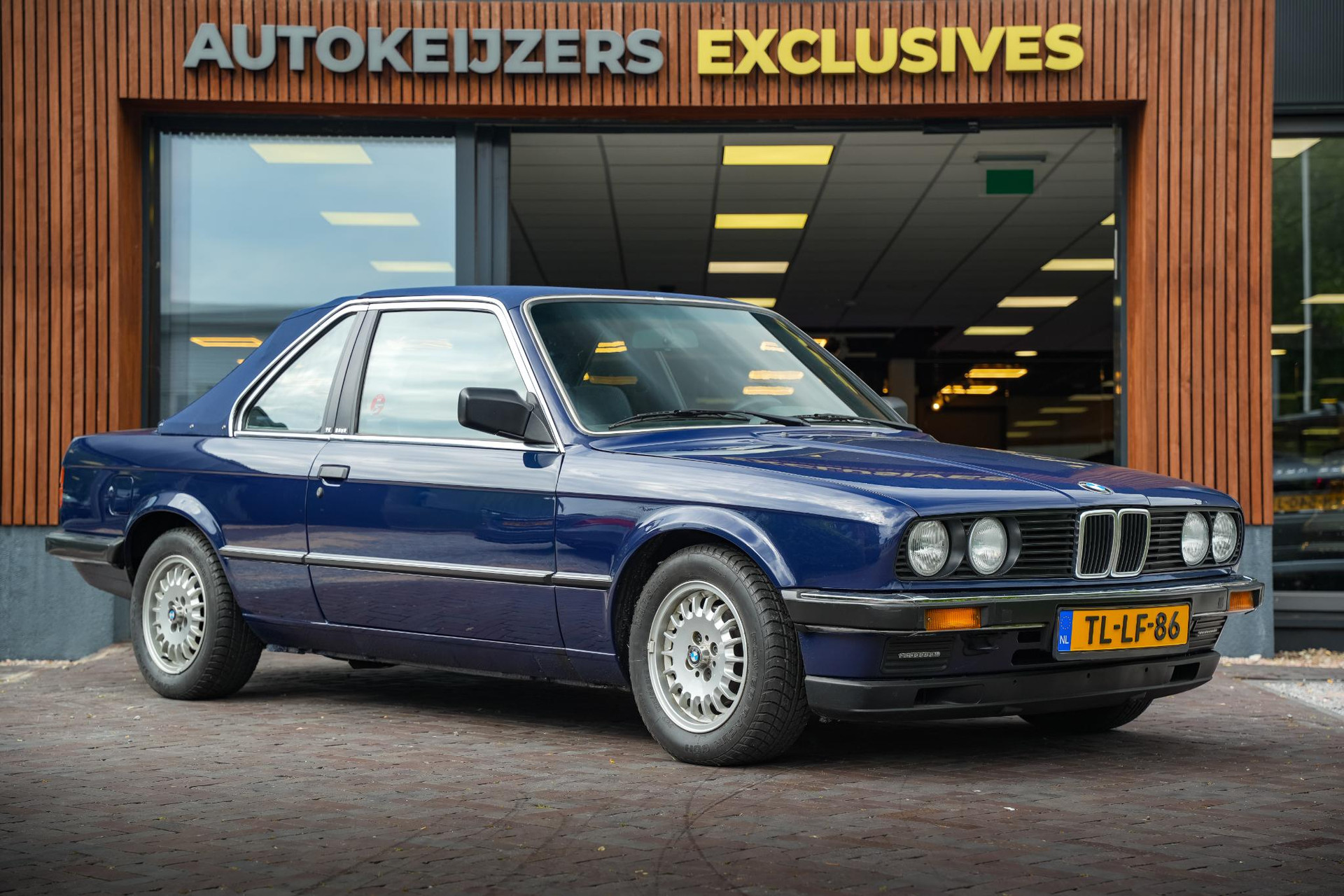 BMW 3 Serie Cabrio 320i Baur TC 1985  1