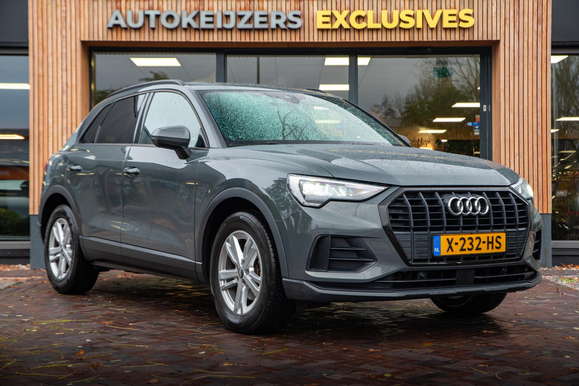 Audi Q3 35 TFSI 2019 Nanogrijs metallic 1