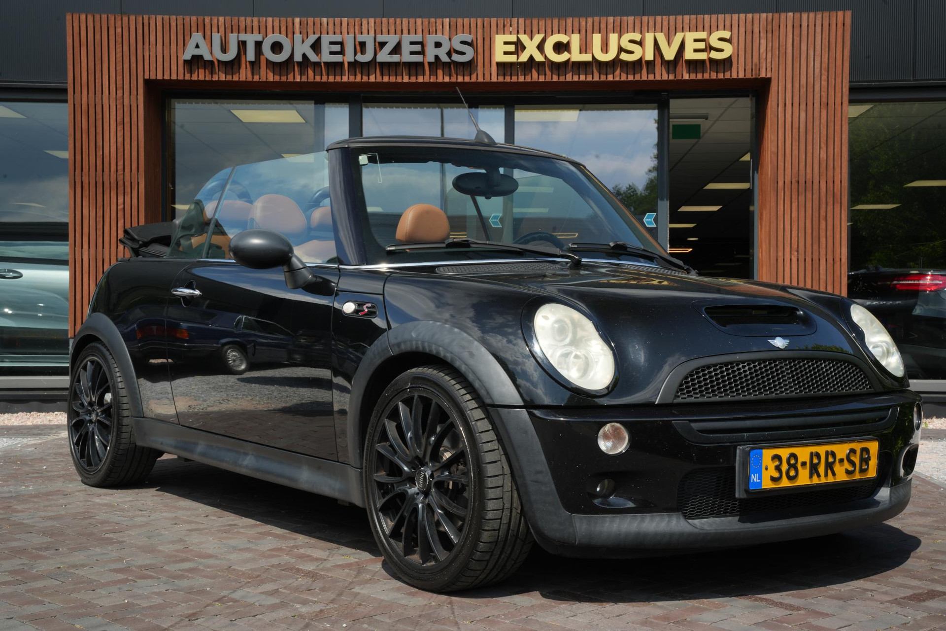 MINI Cabrio 1.6 Cooper S Chili 2005 Black ii  1