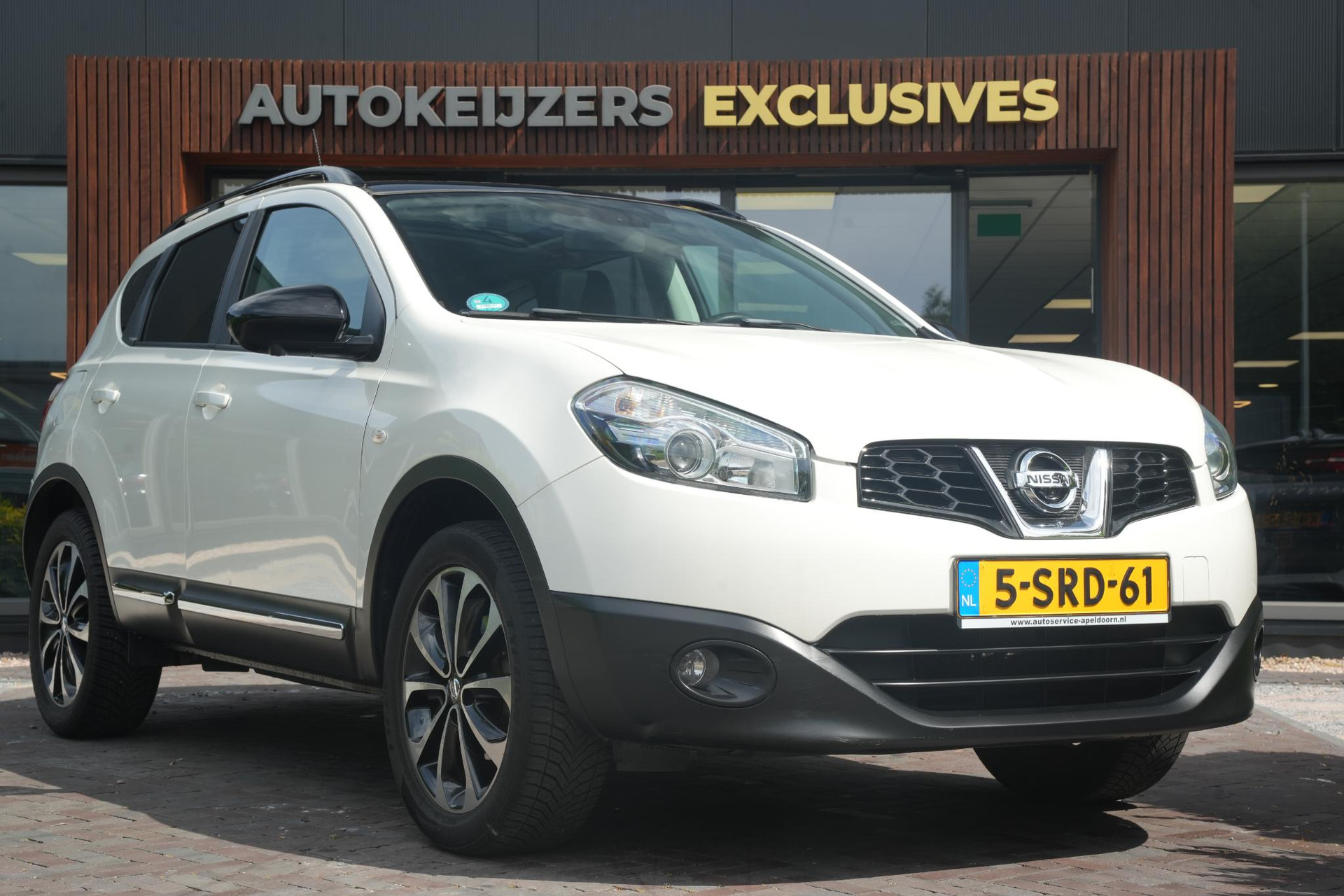 Nissan QASHQAI 1.6 360 2013  1