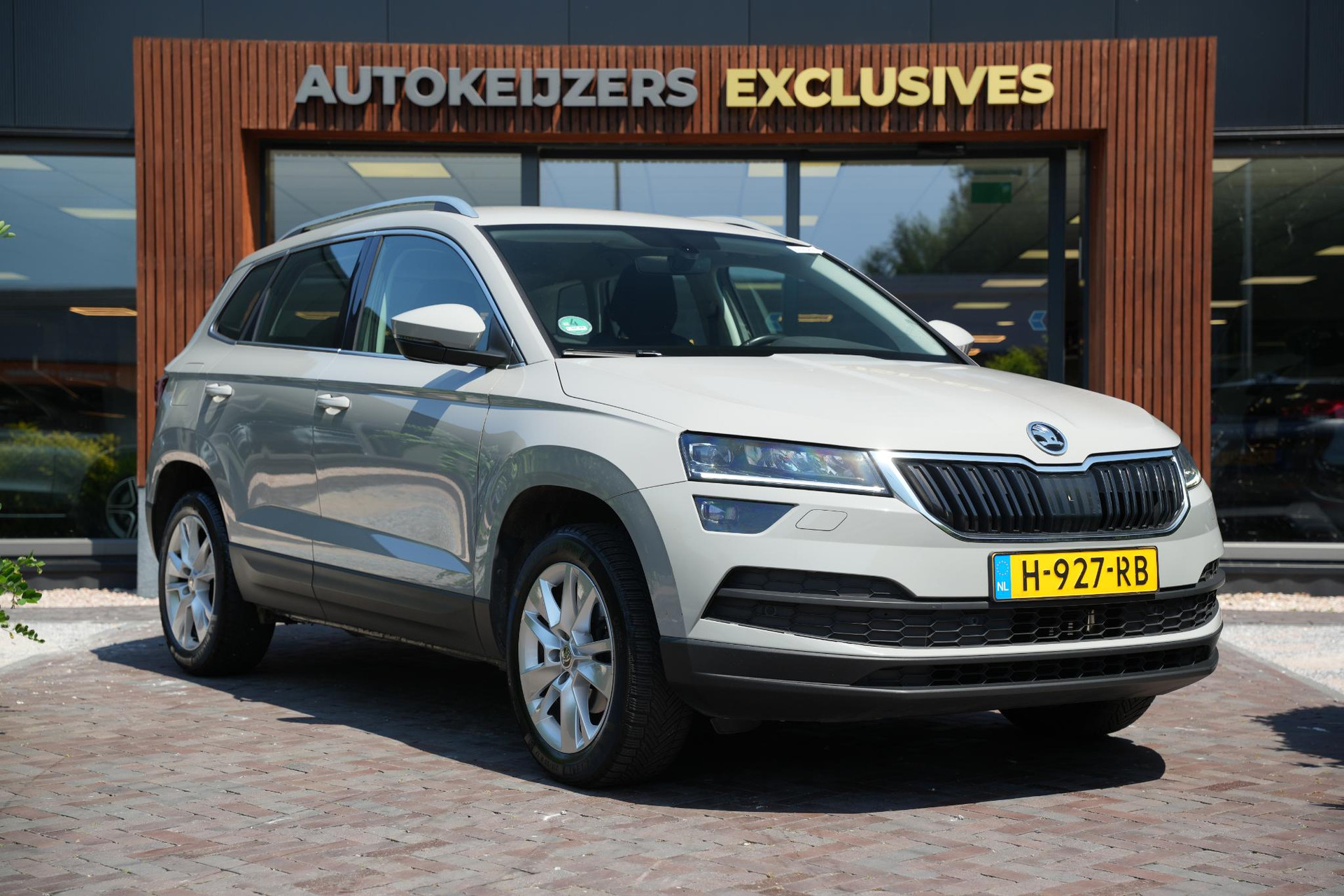 Škoda Karoq 1.0 TSI Business Edition 2020 Steel grey 1