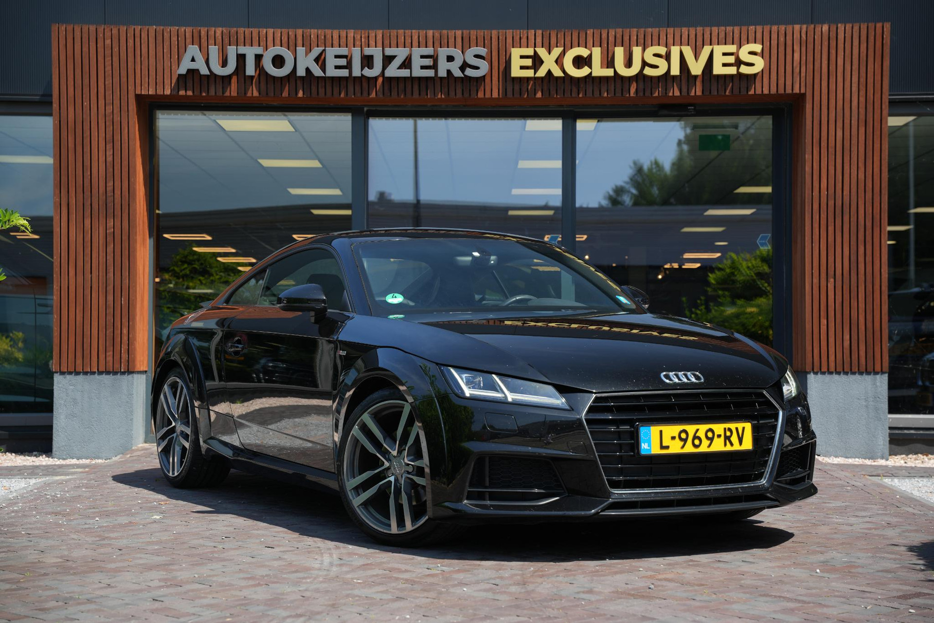 Audi TT 1.8 TFSI Pro Line S 2016 Mythoszwart metallic 1