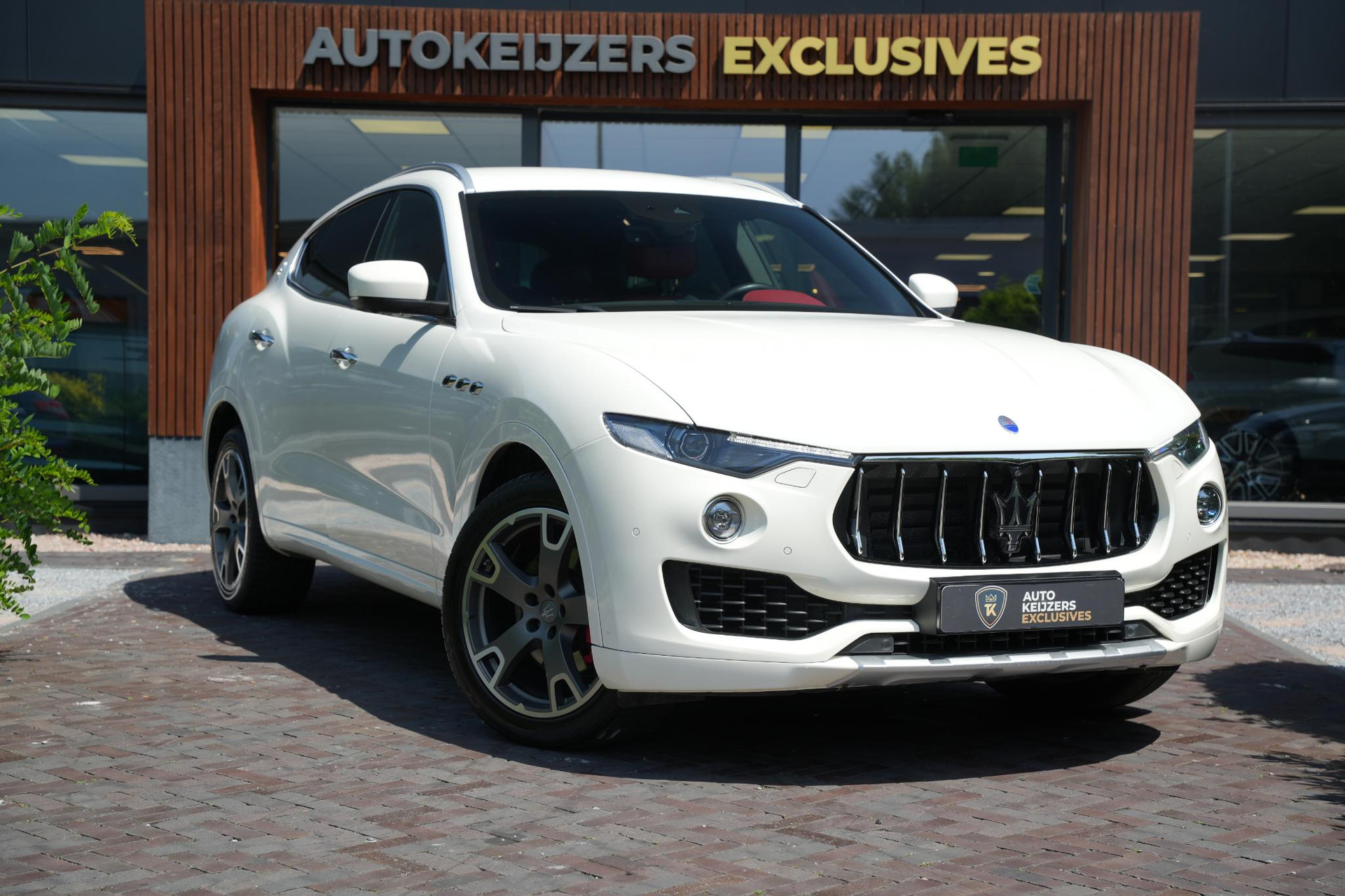 Maserati Levante 3.0 V6 D AWD GranLusso 2017  1