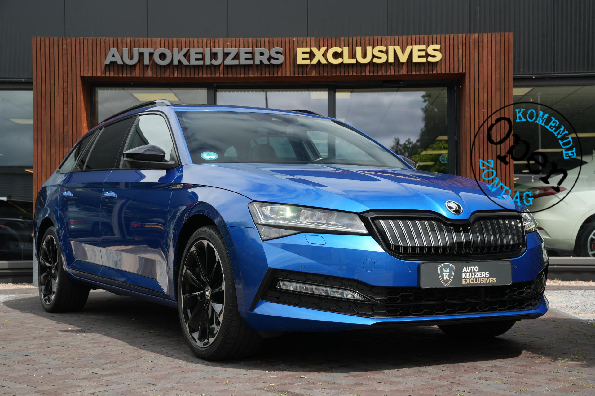 Škoda Superb Combi 1.4 iV Sportline 2021 Race blue metallic 1