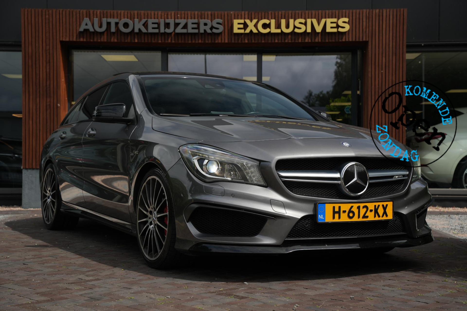 Mercedes-Benz CLA-Klasse Shooting Brake AMG 45 4MATIC 2015 MOUNTAIN GRAY - METALLICH FINISH (787U) 1