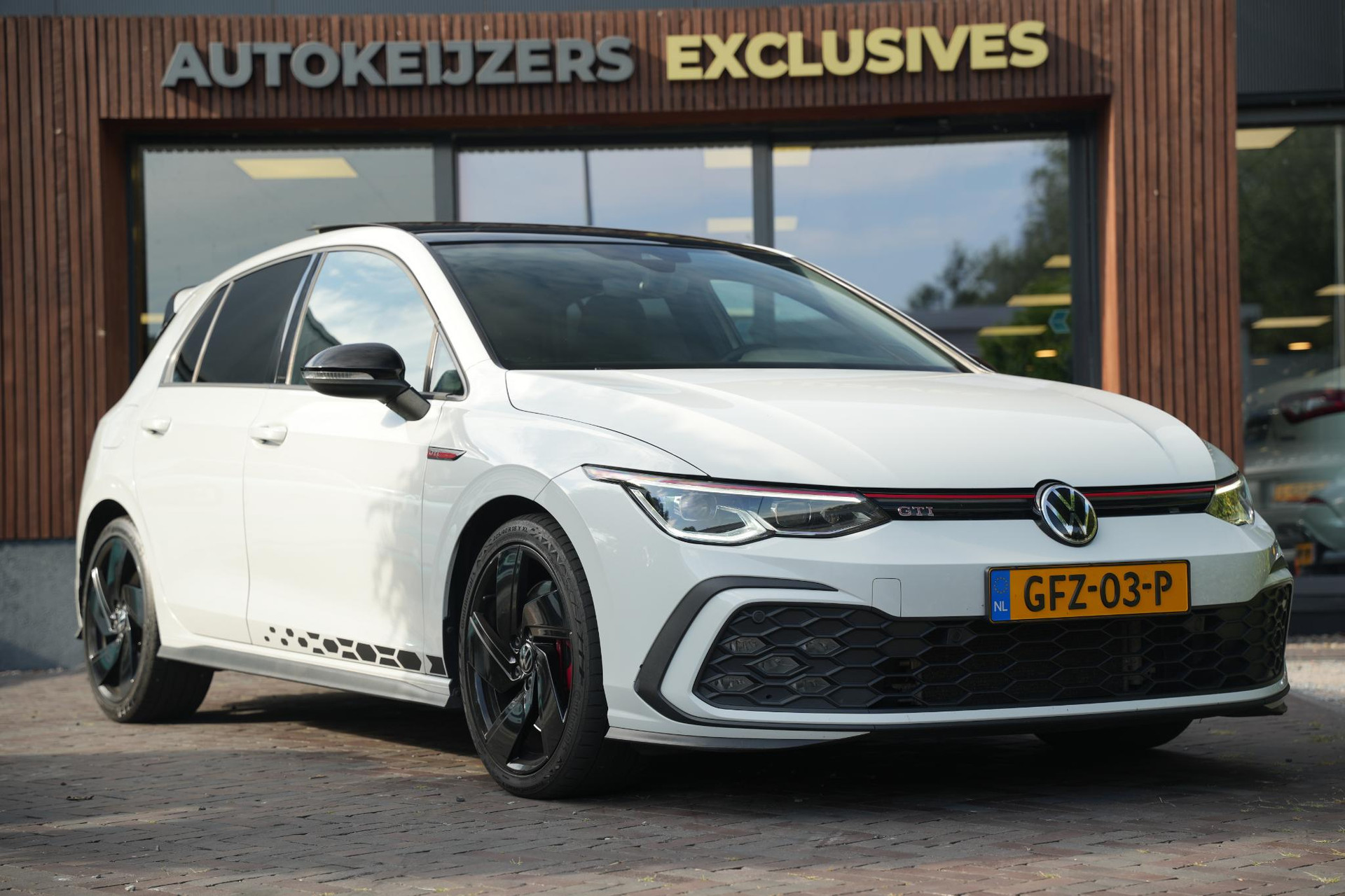 Volkswagen Golf 2.0 TSI GTI 2020 Pure white 1
