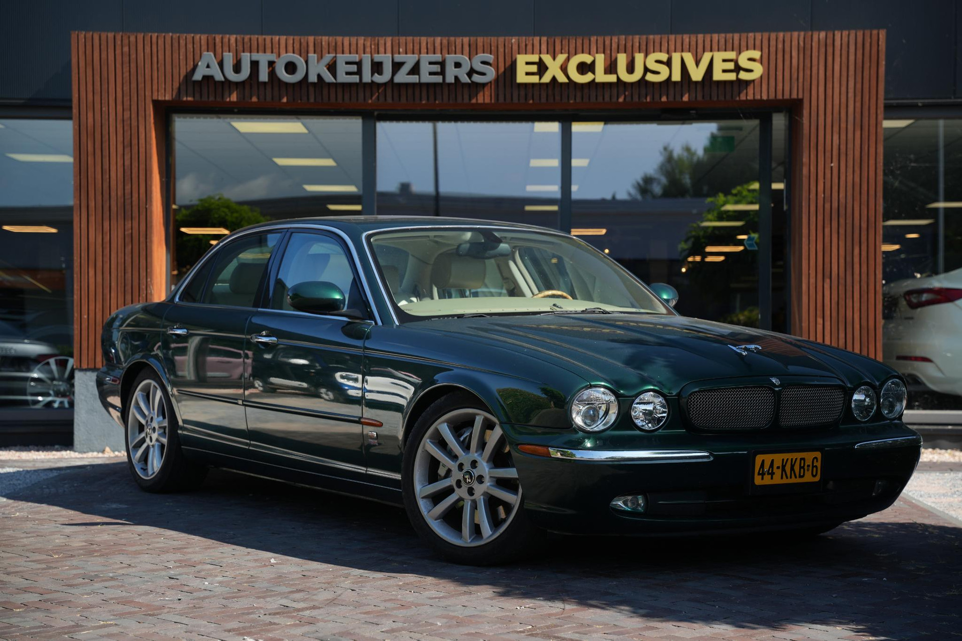Jaguar XJR 4.2 V8 S/C 2004 Jaguar Racing Green-JBC1957 (_PJAB8) 1