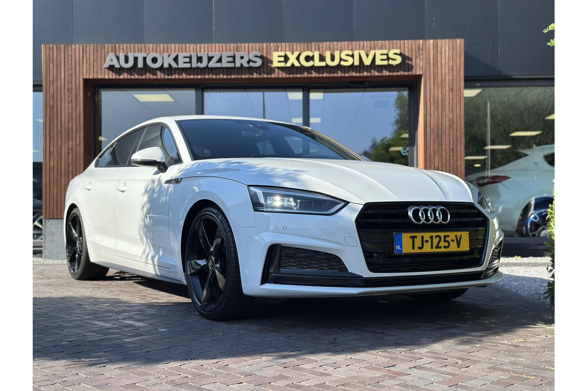 Audi A5 Sportback 2.0 TFSI MHEV Sport S-line Edition 2018 Gletsjerwit metallic 1