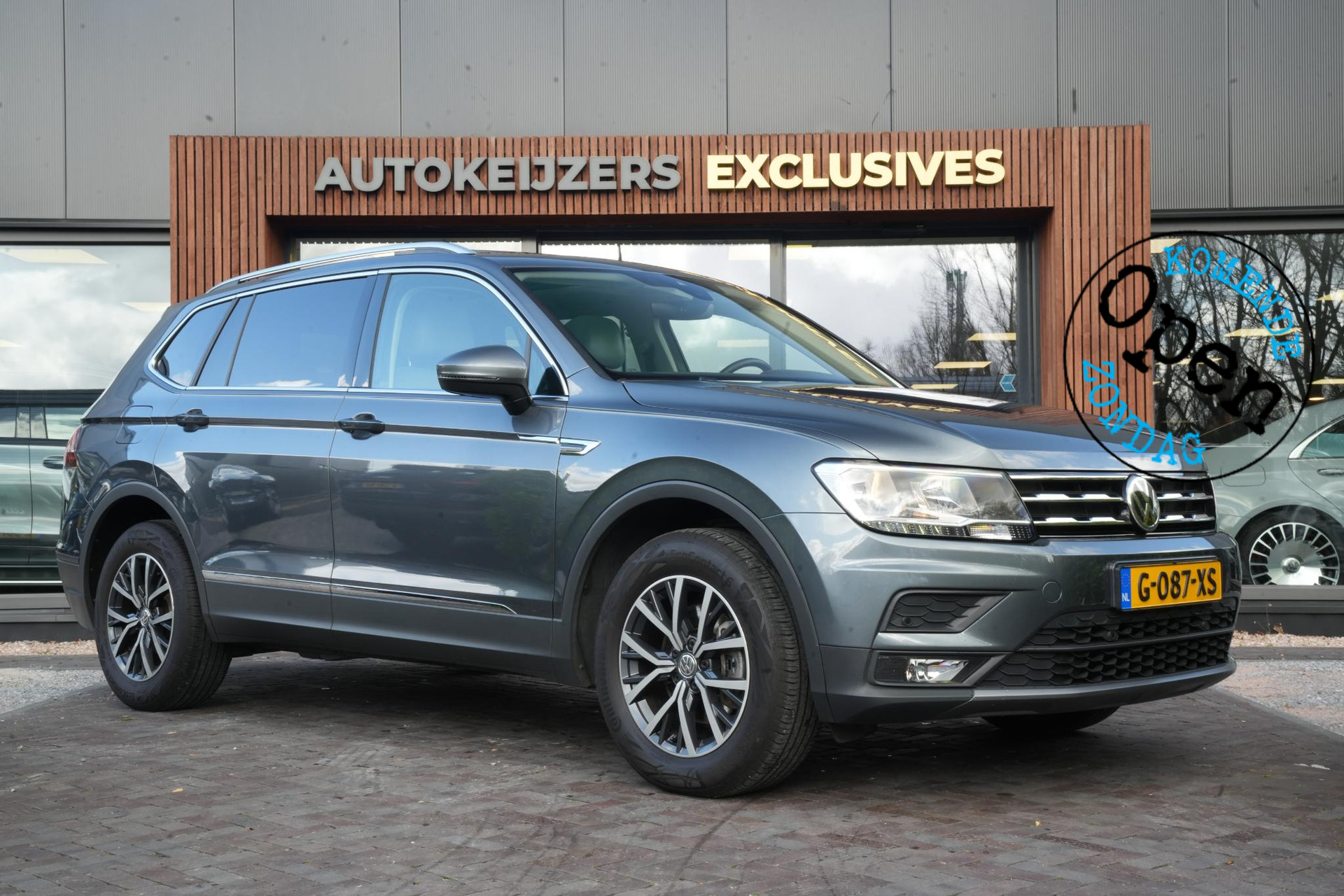 Volkswagen Tiguan Allspace 1.5 TSI Comfortline Business 2020 Platinum grey metallic 1