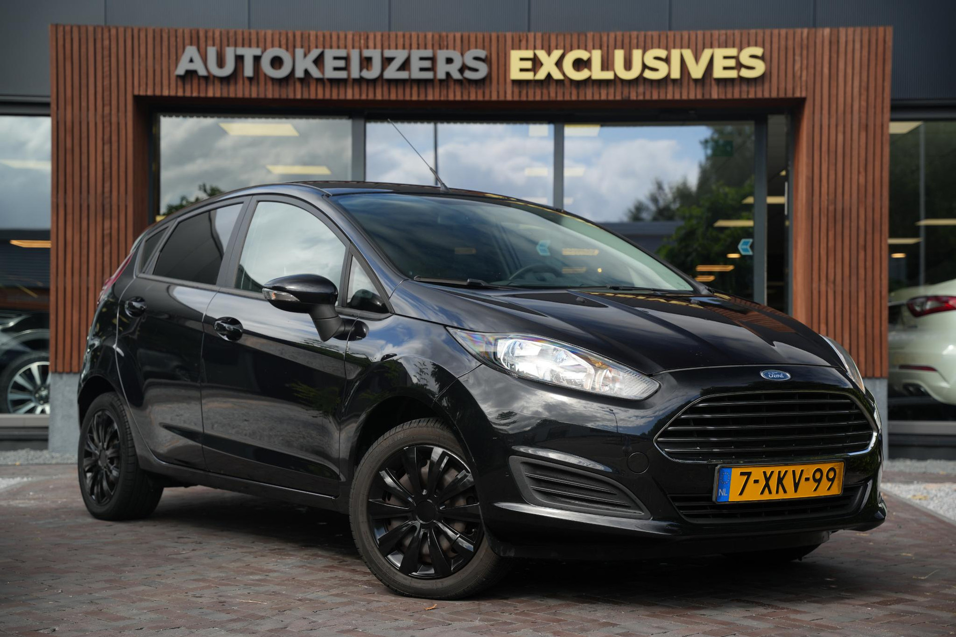 Ford Fiesta 1.0 Style 2014 Panther Black C/c Med Solid (Pnjab) 1