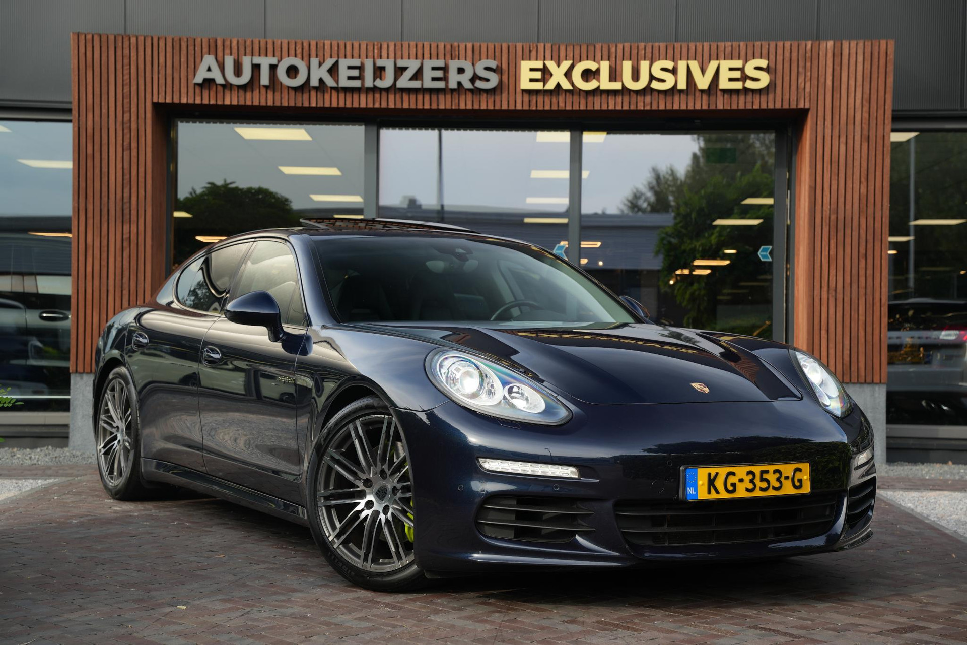 Porsche Panamera 3.0 S E-Hybrid 2016 Nachtblauw metallic 1
