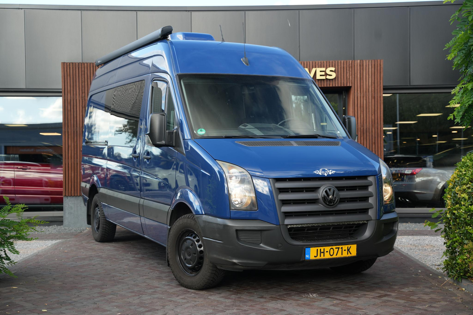 Volkswagen  Crafter 2010 Indian blue (F3F3) 1