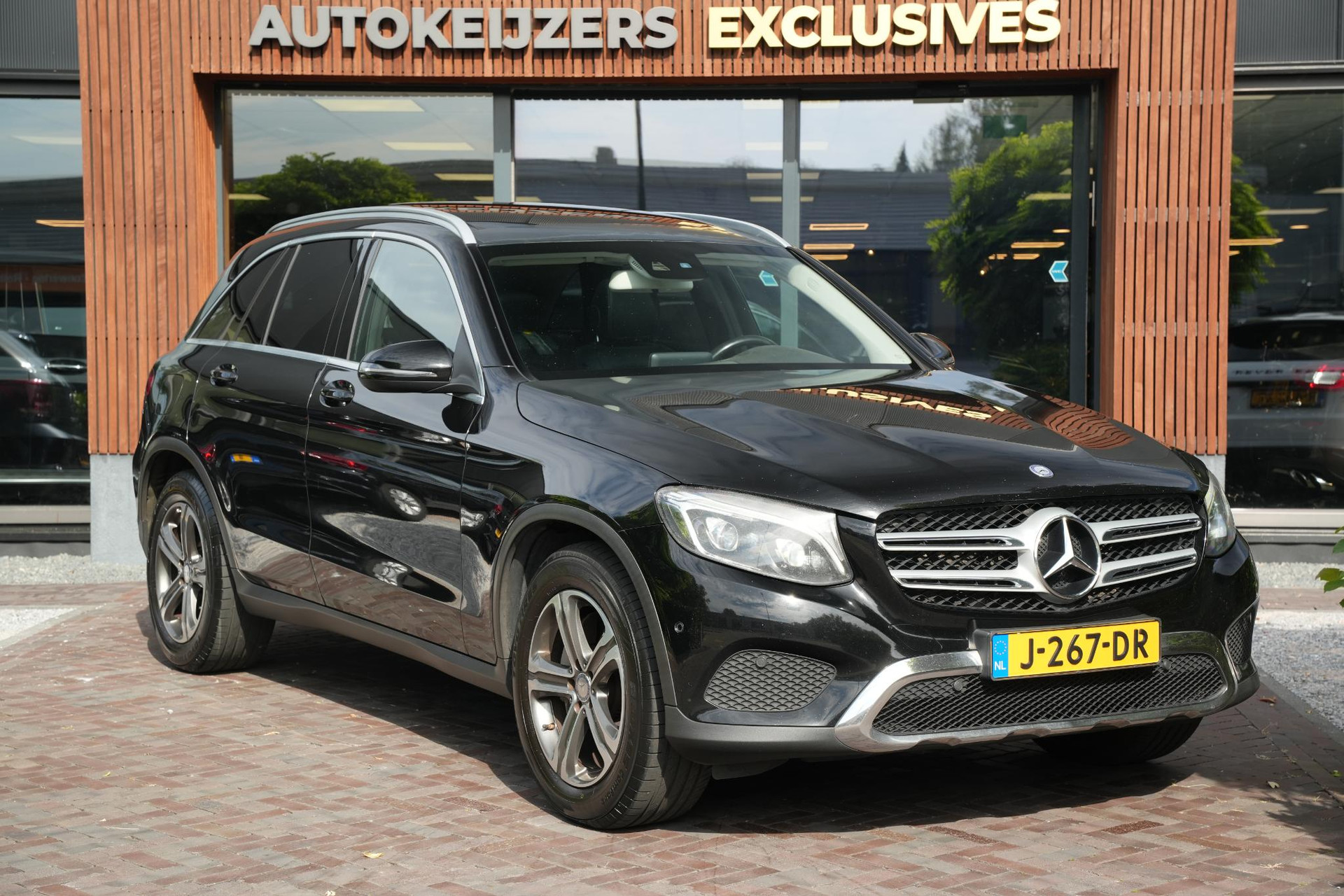 Mercedes-Benz GLC 250 d 4MATIC Prestige 2016 BLACK (040U) 1