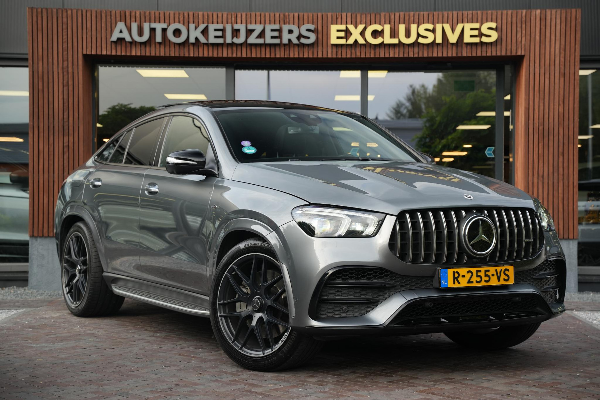 Mercedes-Benz GLE Coupé AMG 53 4MATIC+ Ultimate 2022 SELENITE GRAY - METALLIC FINISH (992U) 1