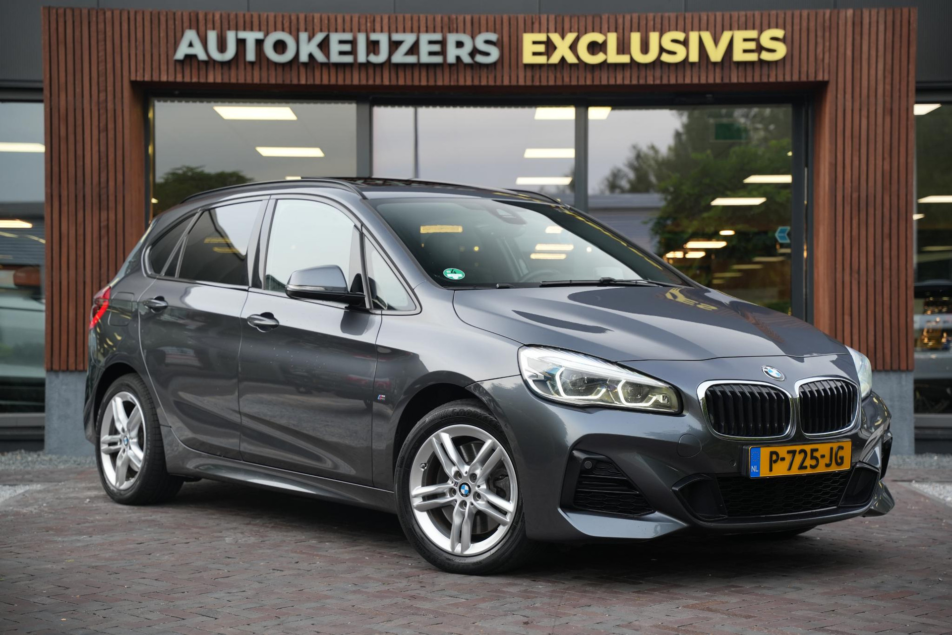 BMW 2 Serie Active Tourer 225xe iPerformance High Executive 2019 MINERALGRAU METALLIC (B39) 1