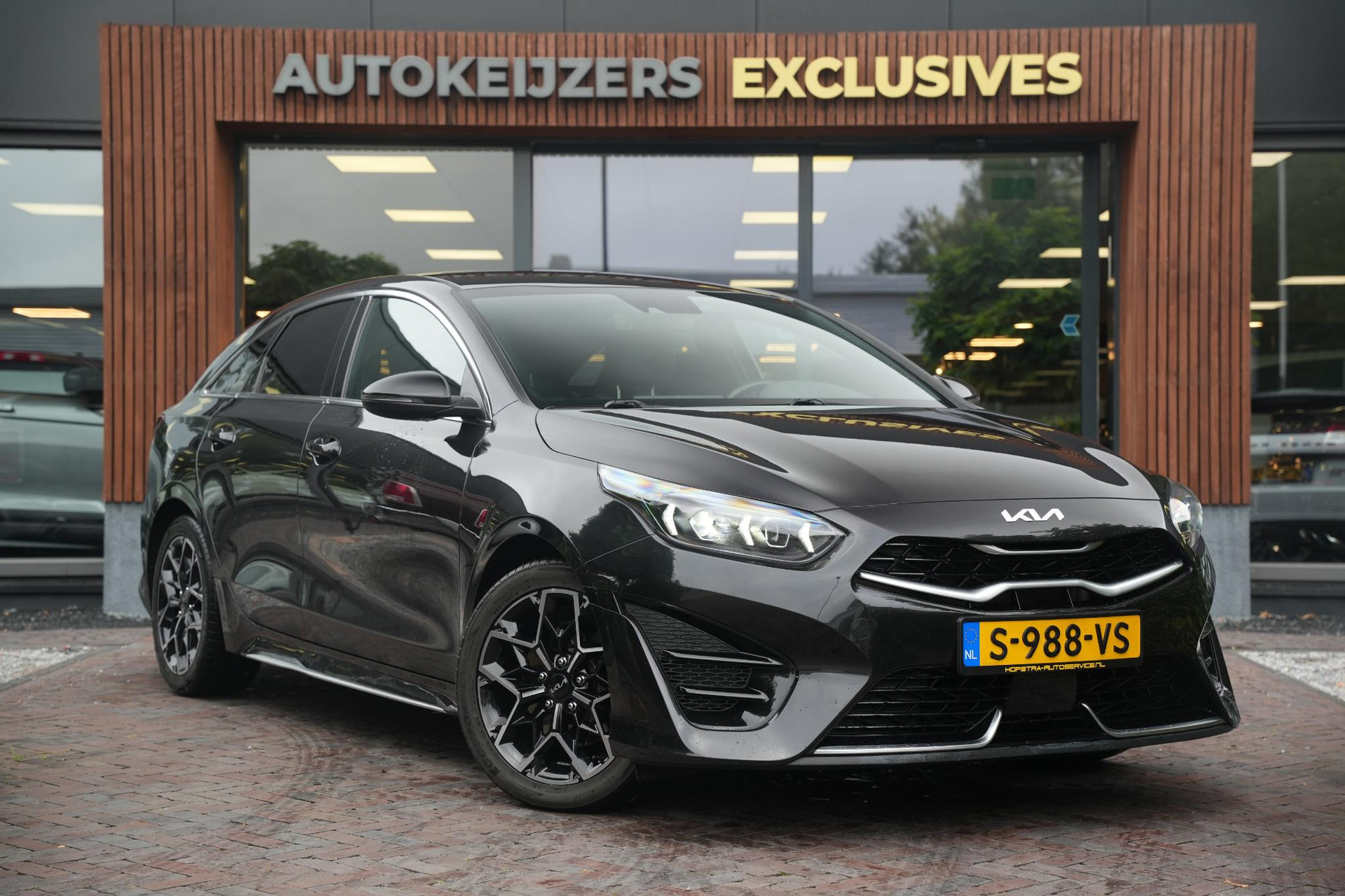 Kia ProCeed 1.0 T-GDi GT-Line 2023 Black pearl m 1
