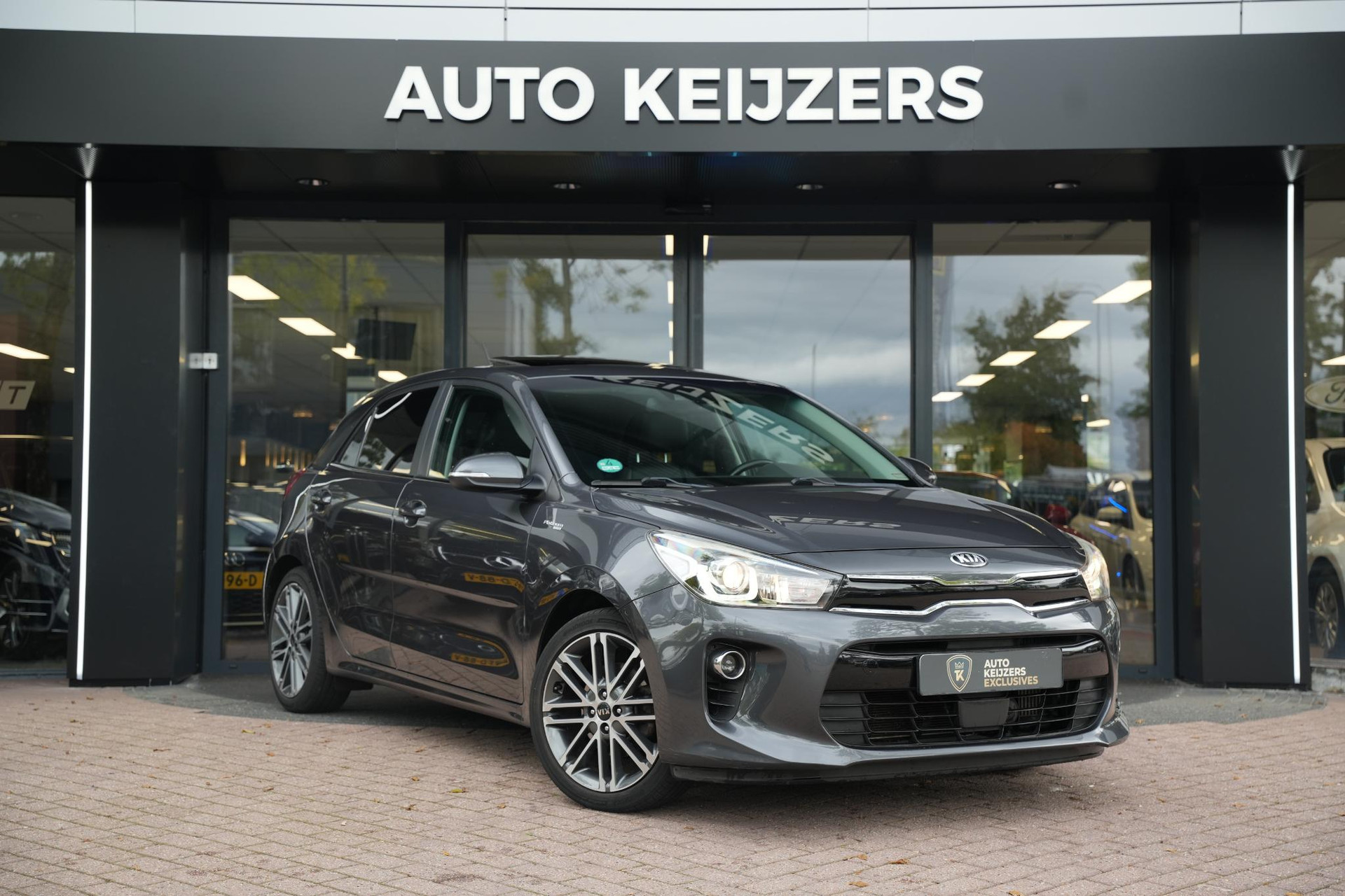 Kia Rio 1.0 TGDI Platinum Edition 2018 Platinum Graphite Metallic (ABT) 1