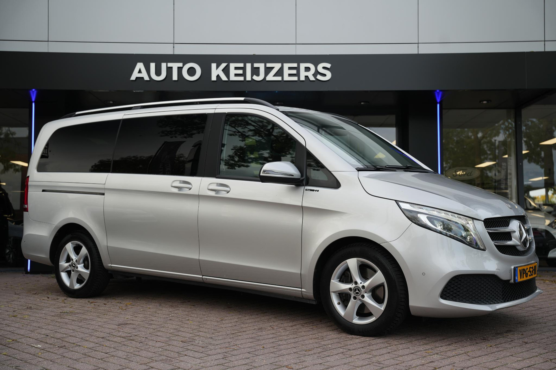 Mercedes-Benz V-Klasse 220d Lang DC 2021 Zilver 1