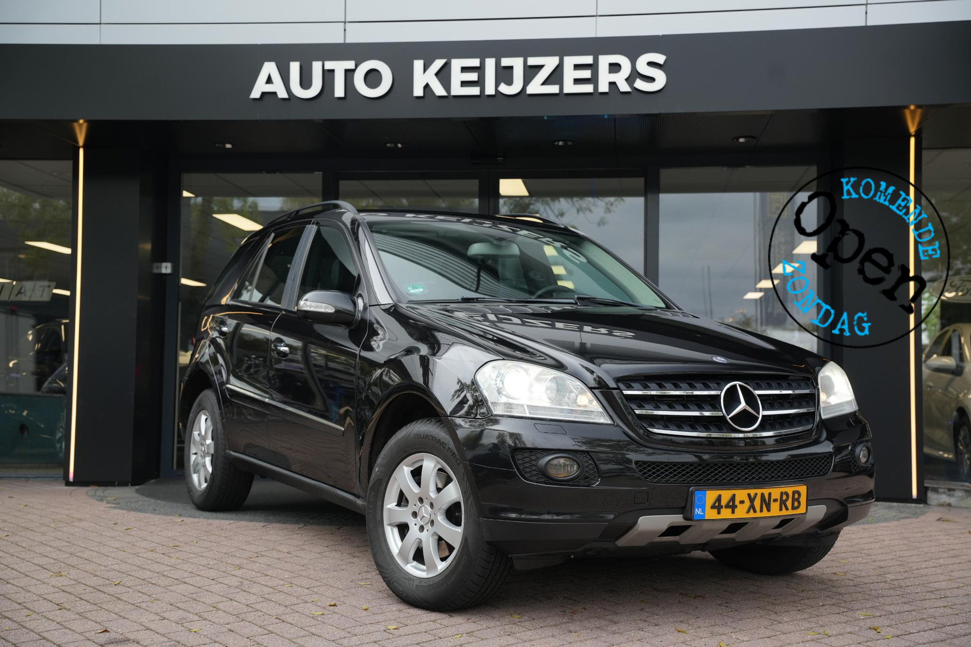 Mercedes-Benz M-Klasse 320 CDI 2007 OBSIDIAN BLACK (197U) 1