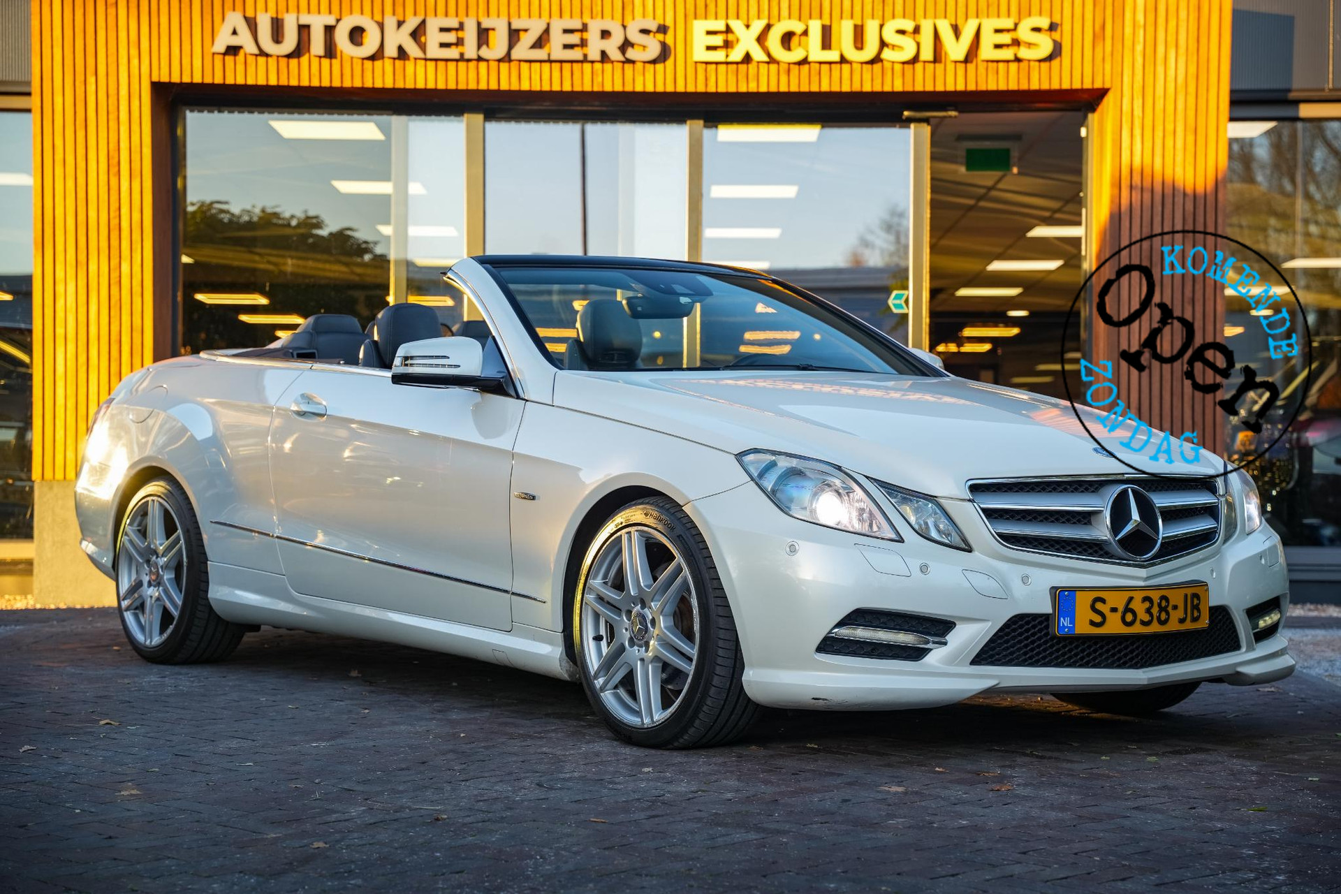 Mercedes-Benz E-Klasse Cabrio 250 CGI Elegance 2012 DIAMOND WHITE - METALLIC PAINT (799U) 1