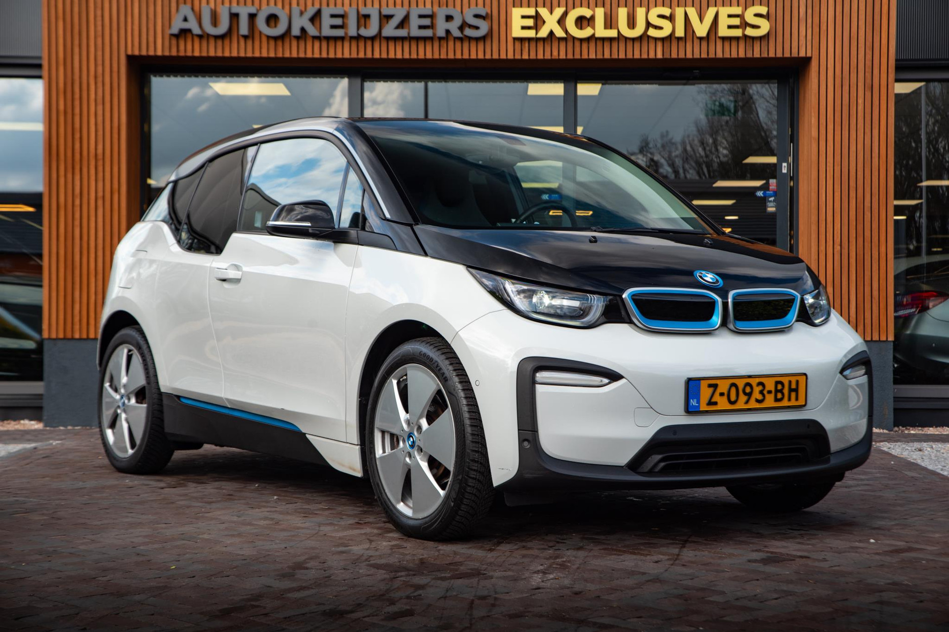 BMW i3 Basis 120Ah 42 kWh 2021  1