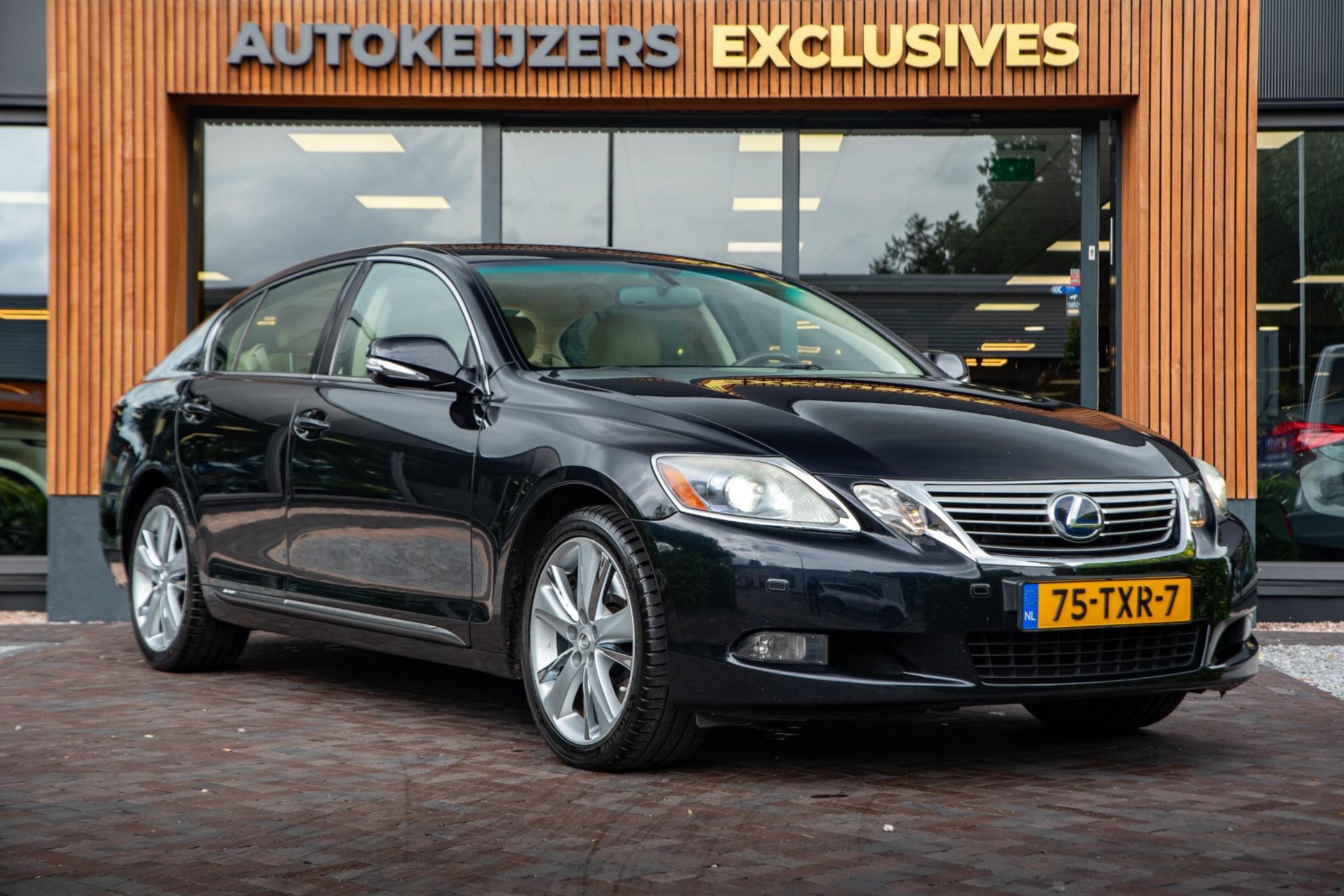 Lexus GS 450h Executive 2012 1